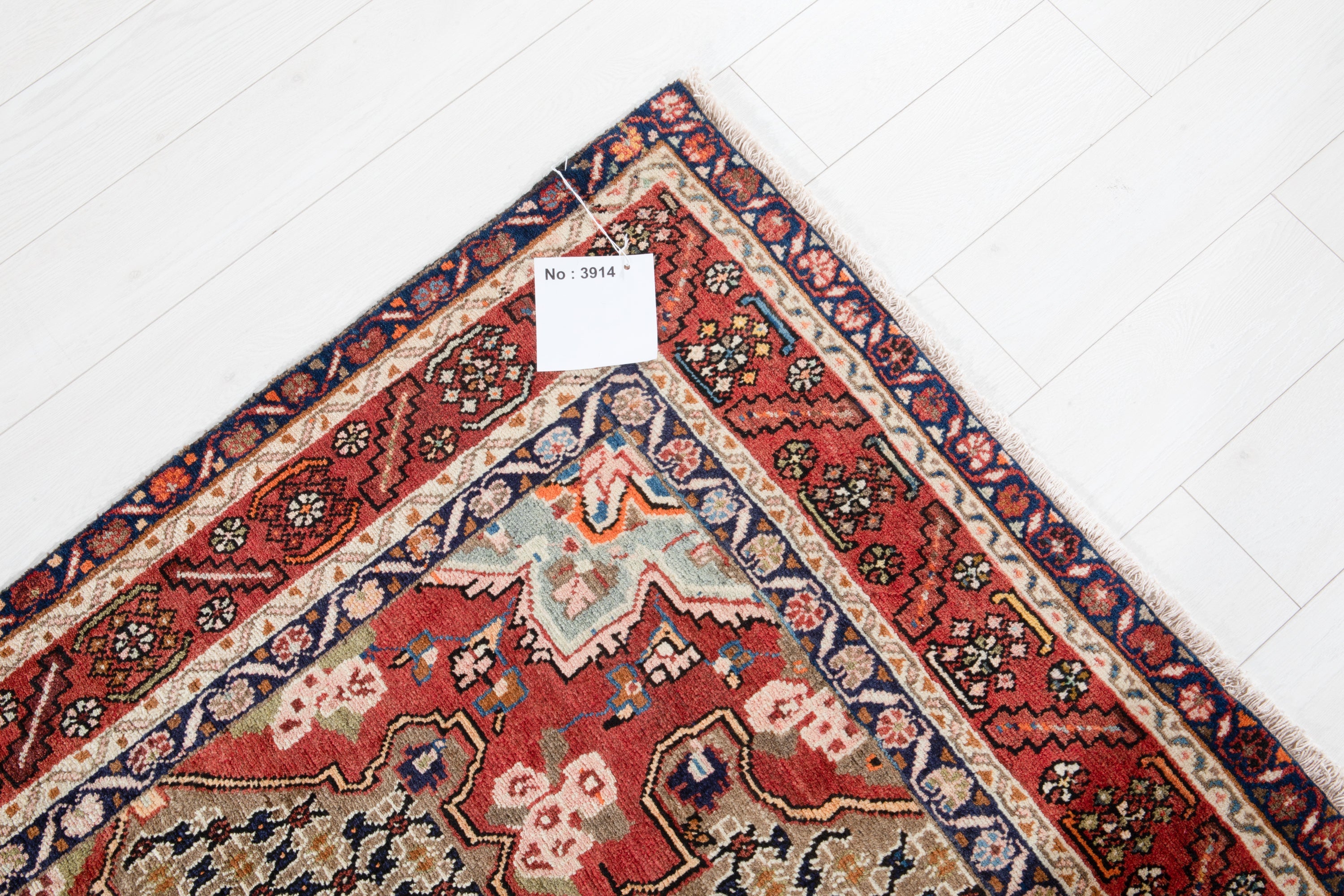Hand-Knotted Vintage Wool Area Rug – 9' 9" x 5' (297 x 152 cm) - Yasi & Fara