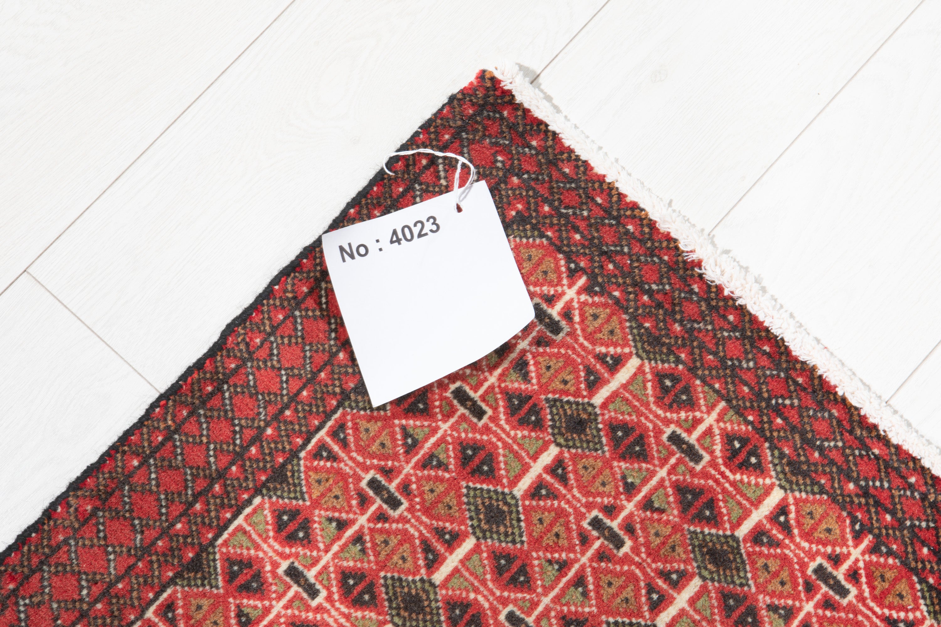Vintage Small Turkoman Wool Rug, Red, Beige 2x3 – 3' 5" x 1' 5" (104 x 45 cm)