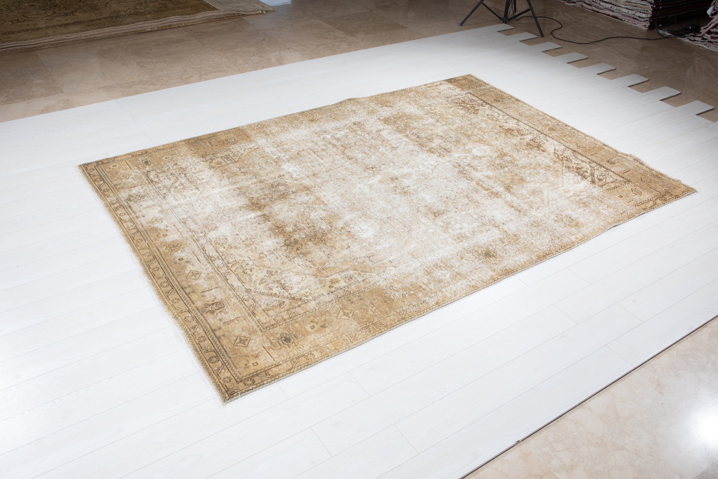 Hand-Knotted Vintage Large Wool Area Rug Faded – 9' 5" x 6' 6" (287 x 199 cm) - Yasi & Fara