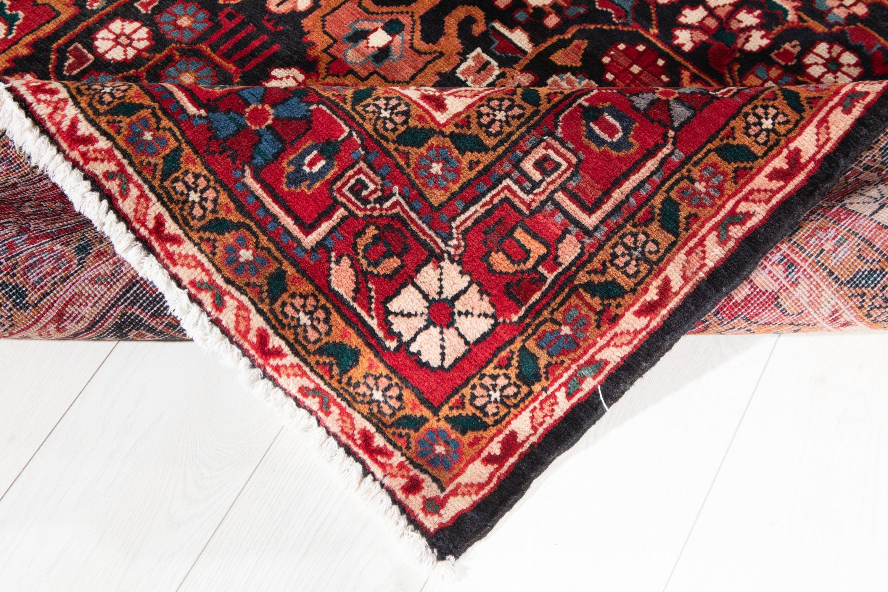 Hand-Knotted Vintage Wool Area Rug – 6' 11" x 4' 4" (210 x 133 cm) - Yasi & Fara