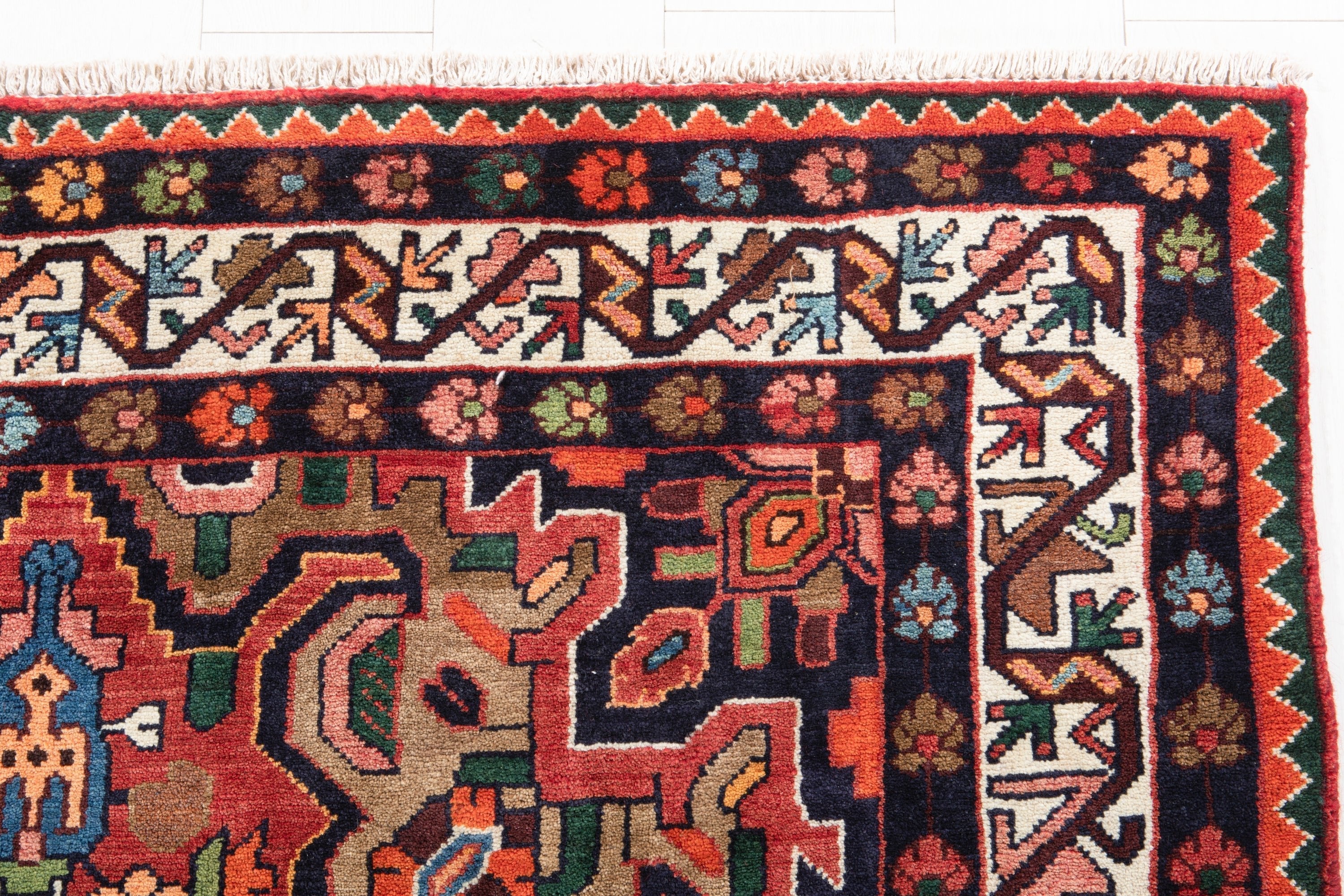 Hand-Knotted Vintage Wool Area Rug – 9' 1" x 5' (277 x 152 cm) - Yasi & Fara