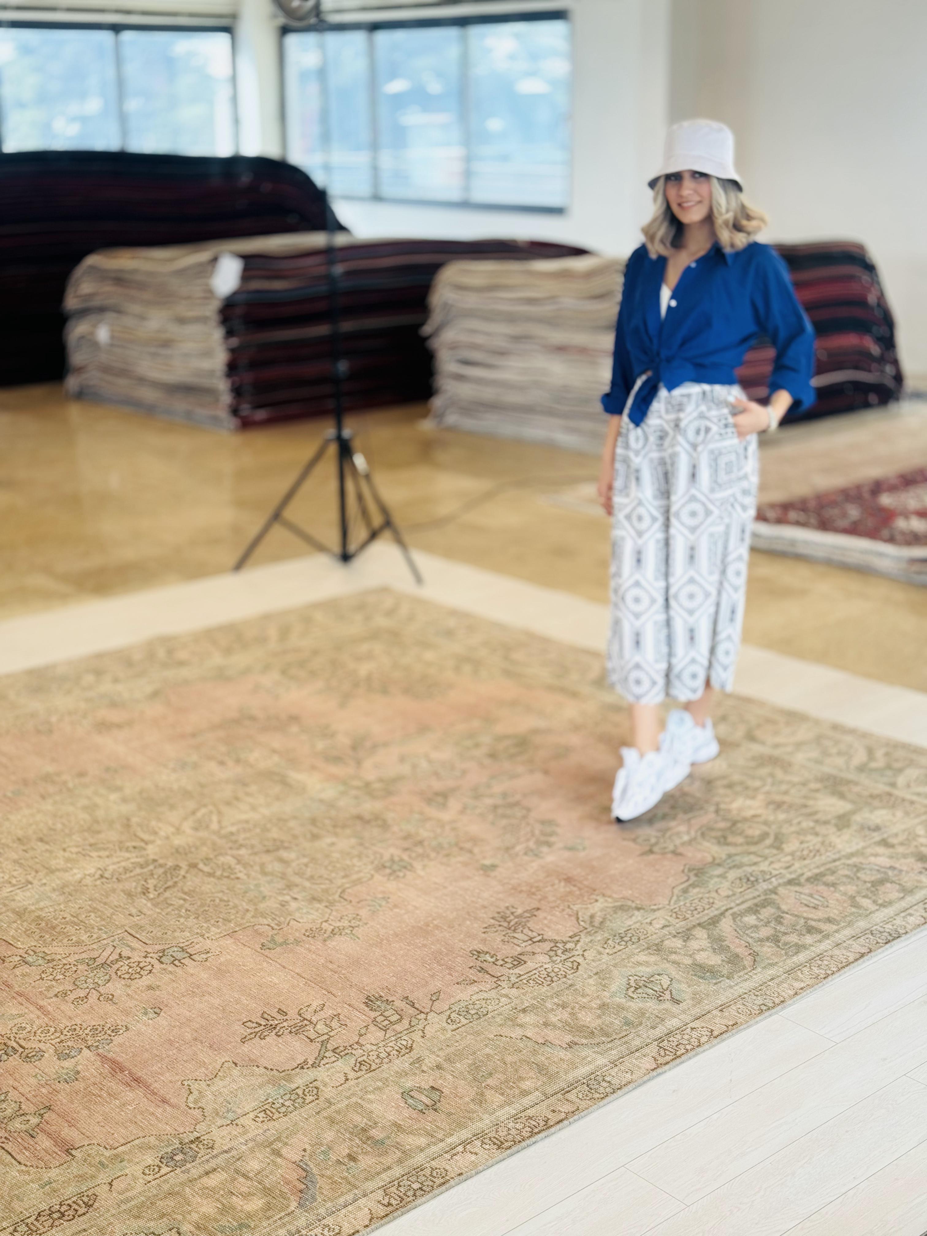 Hand-Knotted Vintage Large Wool Area Rug Faded – 12' 6" x 9' 7" (380 x 293 cm) - Yasi & Fara