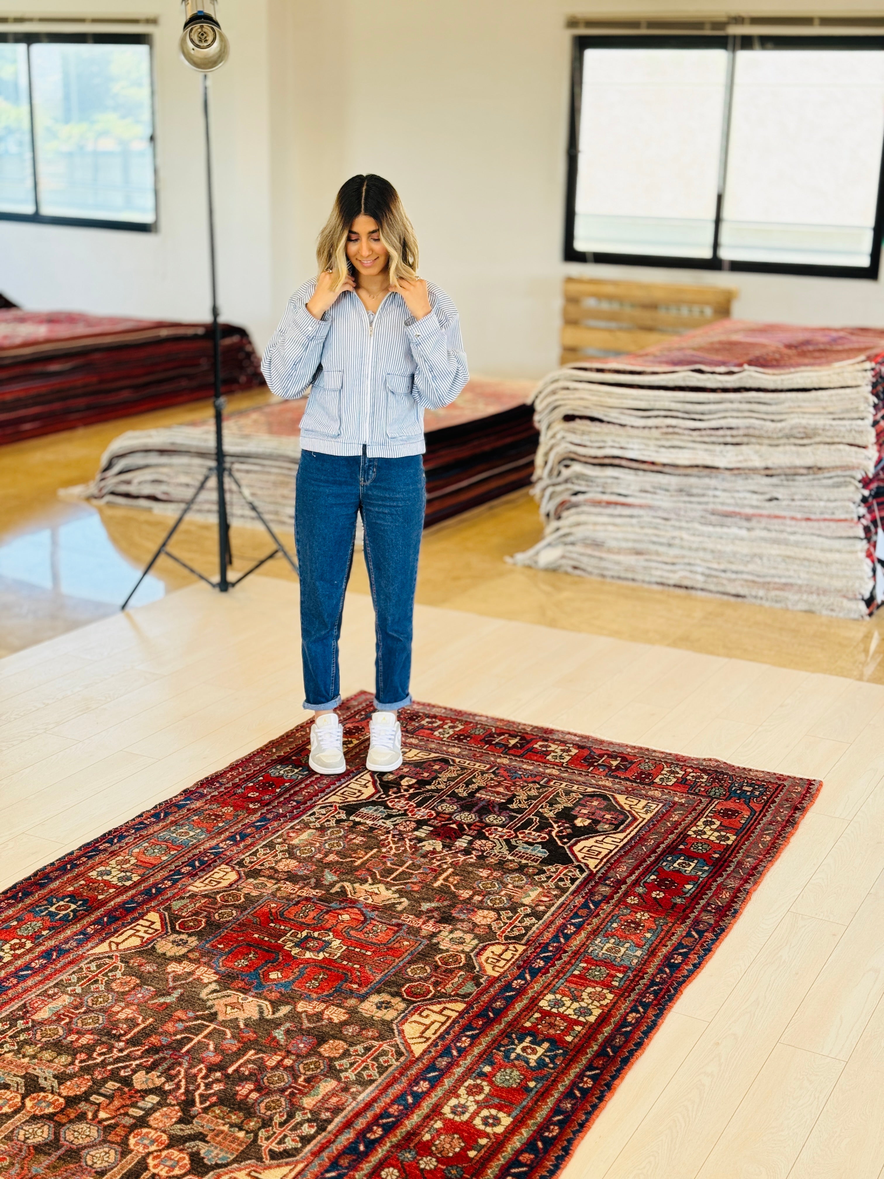 Hand-Knotted Vintage Wool Area Rug – 10' 7" x 5' 4" (323 x 162 cm) - Yasi & Fara