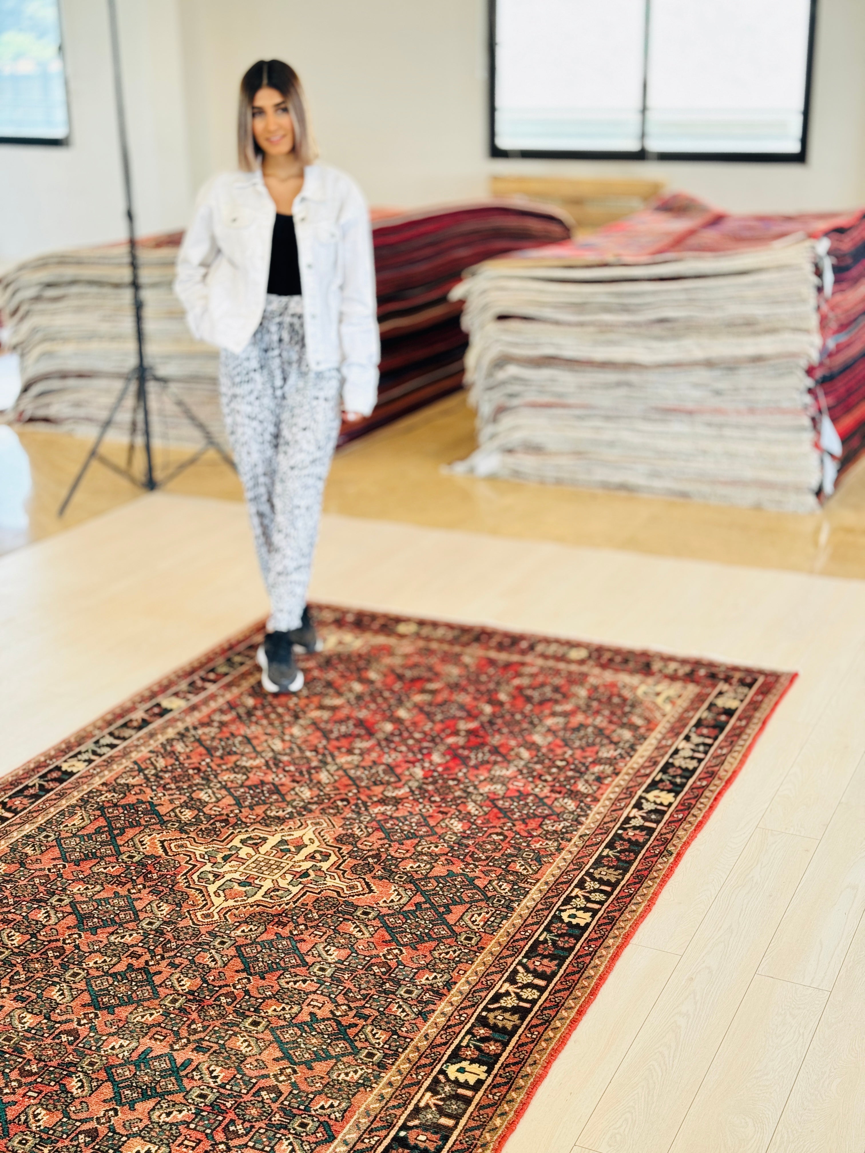 Hand-Knotted Vintage Wool Area Rug – 10' 6" x 5' 5" (320 × 166 cm) - Yasi & Fara