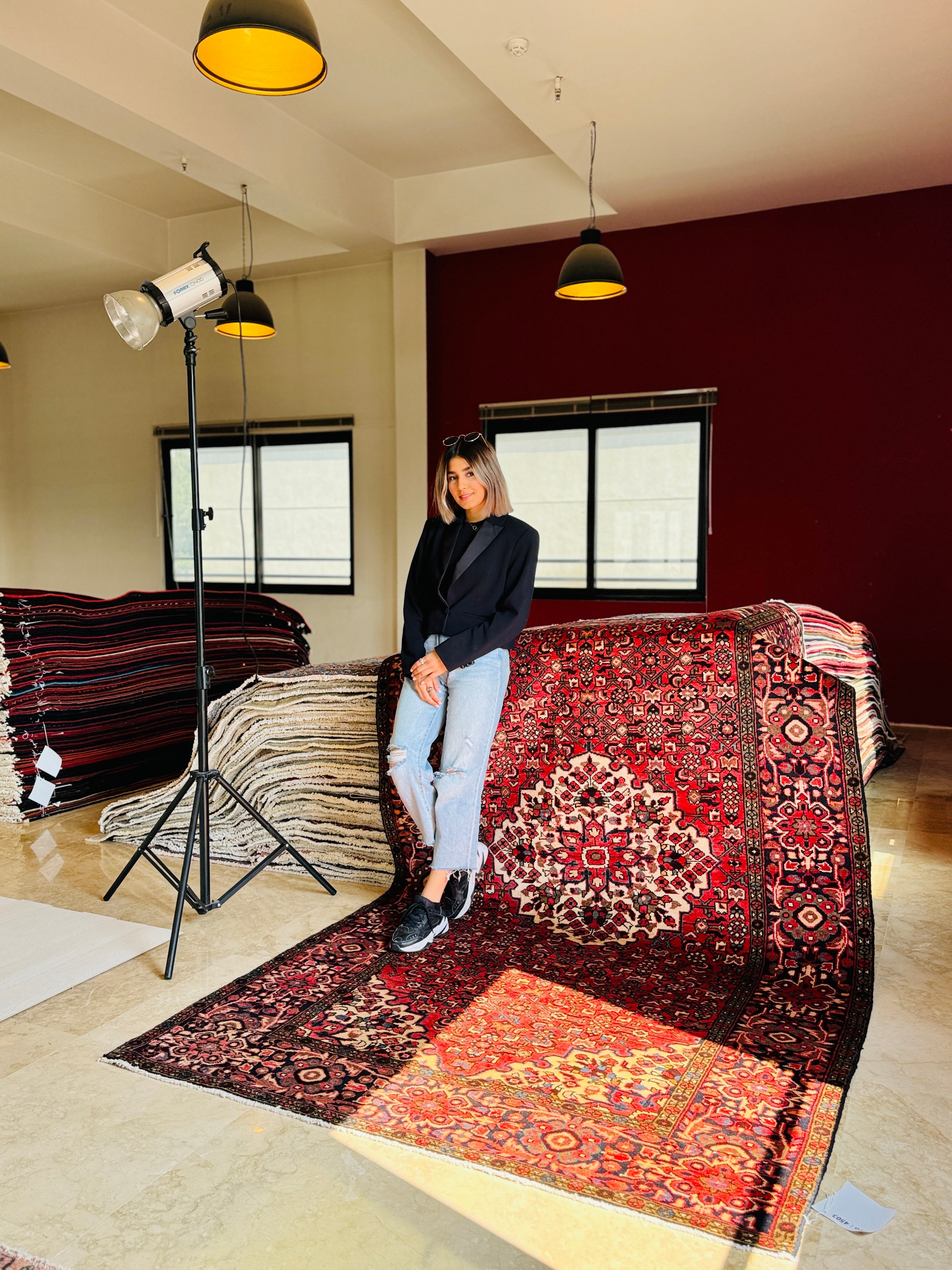 Hand-Knotted Vintage Wool Area Rug – 10' x 5' 5" (305 × 165 cm) - Yasi & Fara