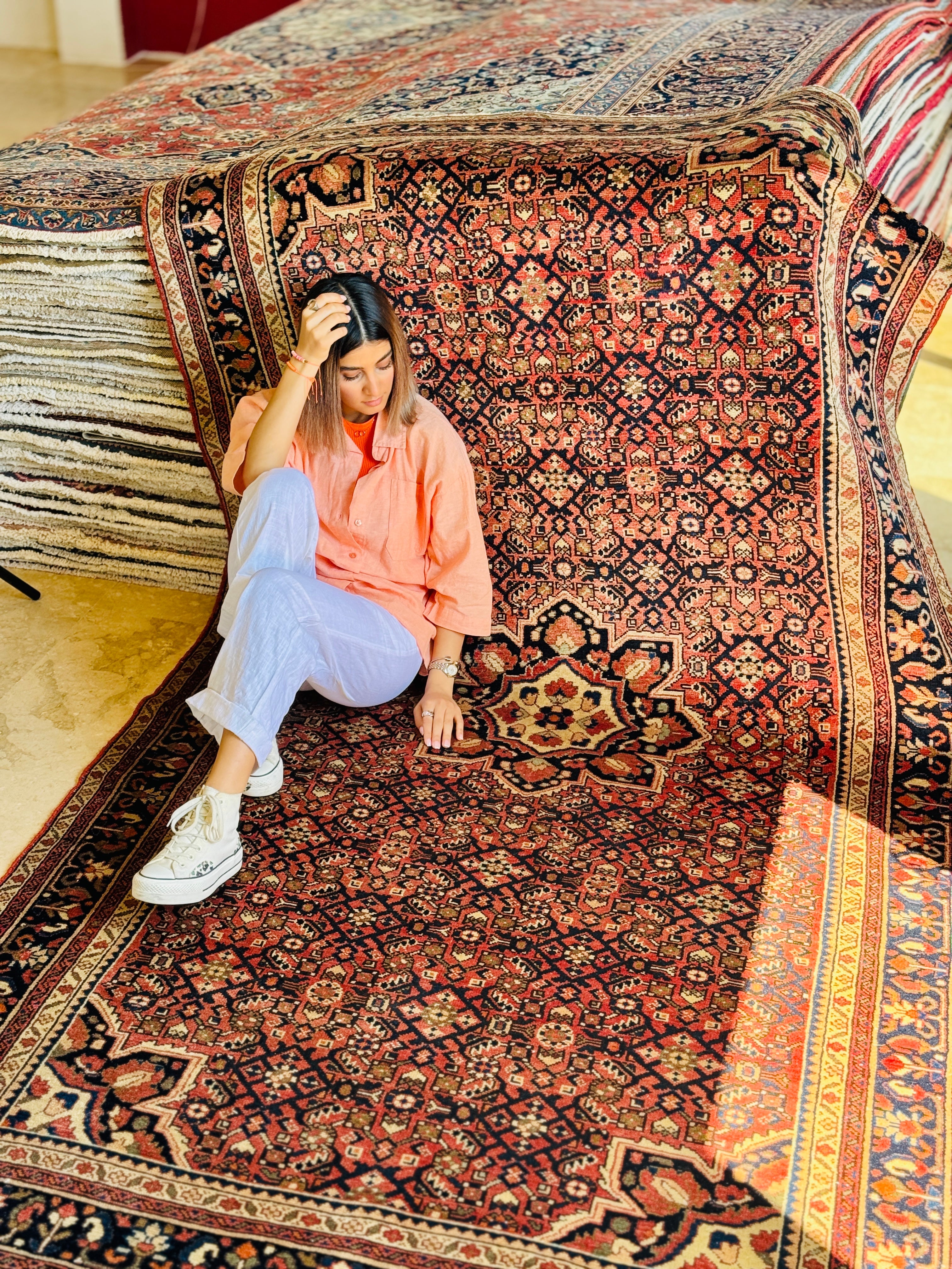 Hand-Knotted Vintage Wool Area Rug – 9' 10" x 5' 4" (300 x 162 cm) - Yasi & Fara