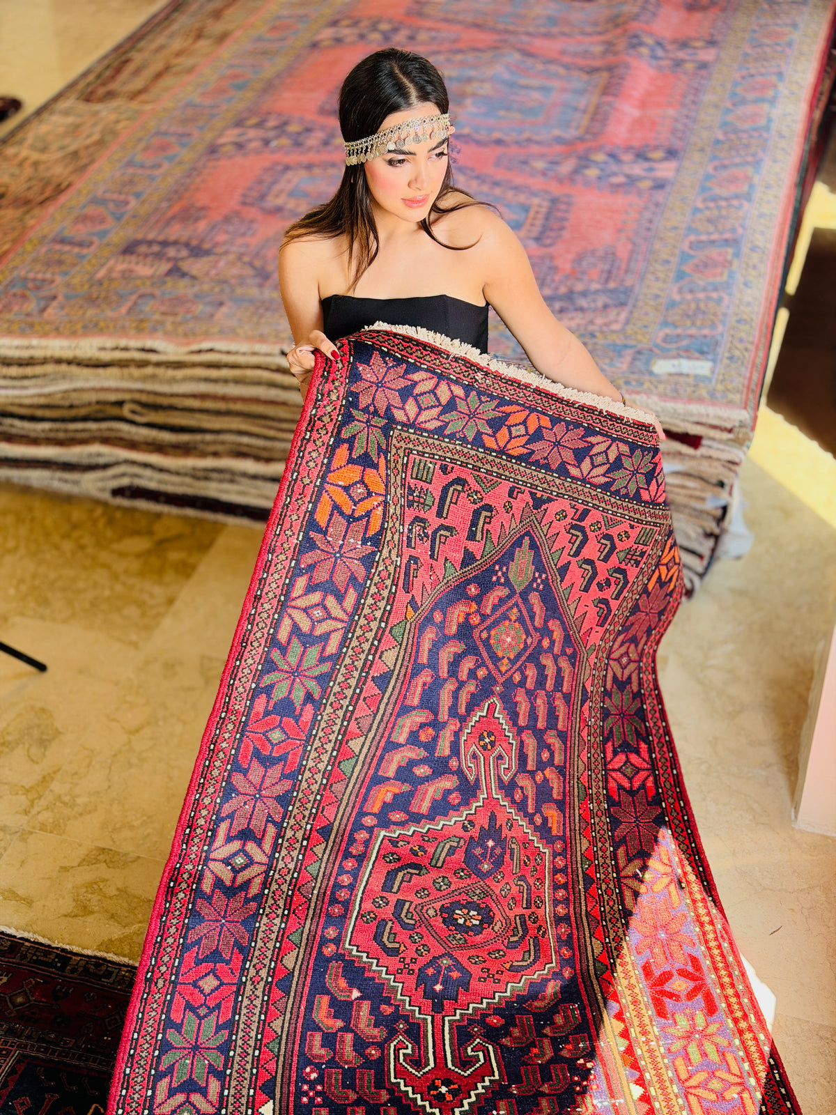 Vintage Pinkish-Red, Navy Blue Central Medallion Area Rug – 6' 4" x 3' 11" (193 x 119 cm)