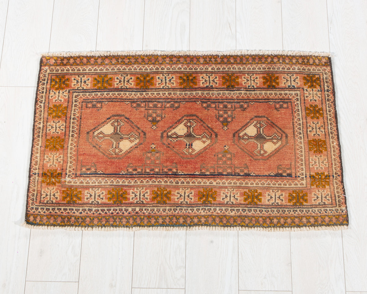 Antique Turkmen rug SKU 5899