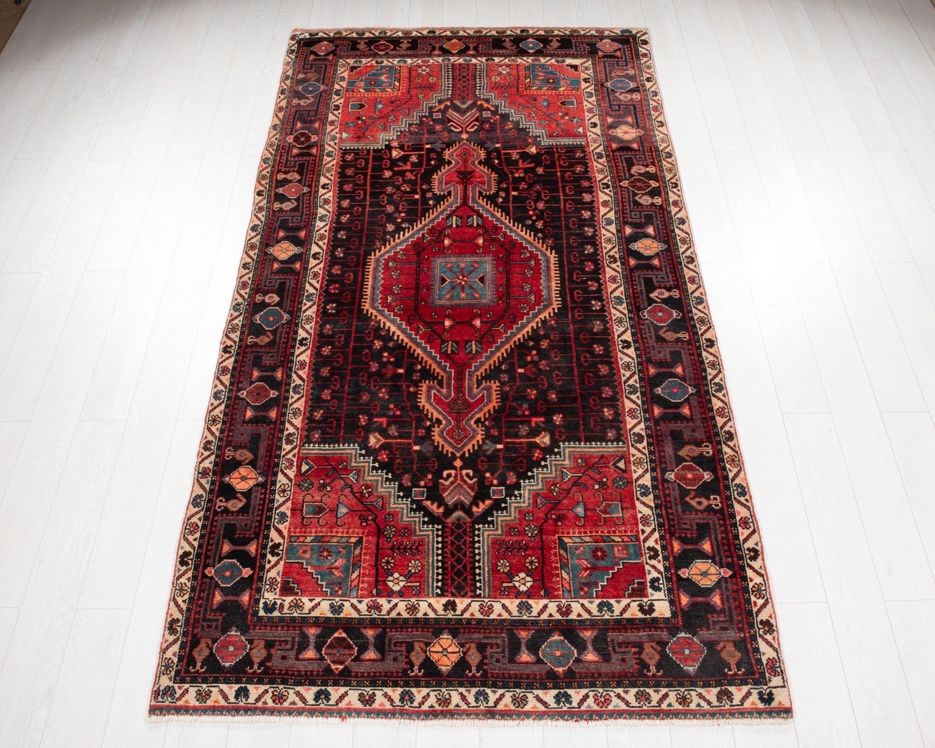 Hand-Knotted Vintage Wool Area Rug – 9' 8" x 5' (295 × 152 cm) - Yasi & Fara