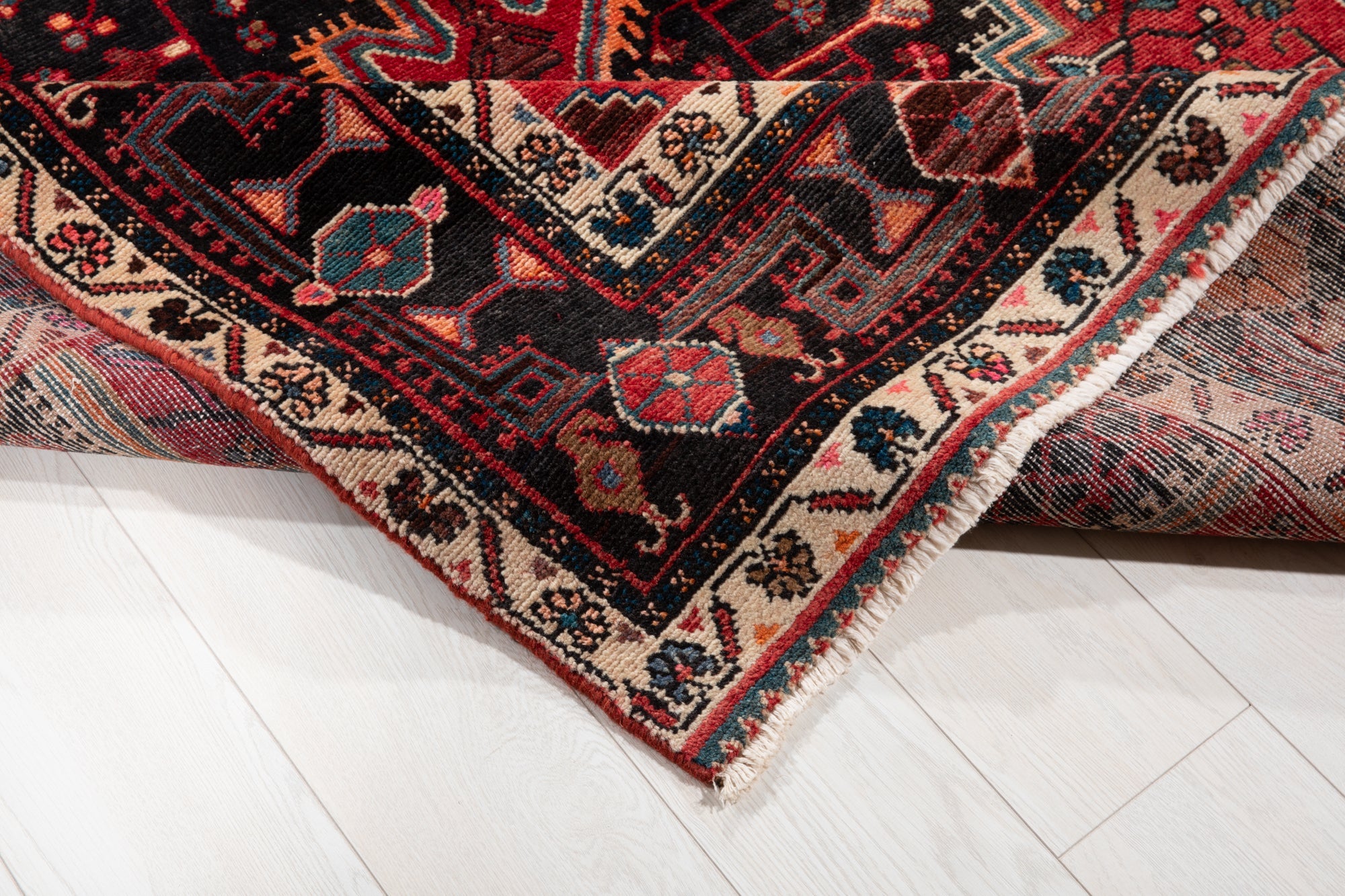 Hand-Knotted Vintage Wool Area Rug – 9' 8" x 5' (295 × 152 cm) - Yasi & Fara