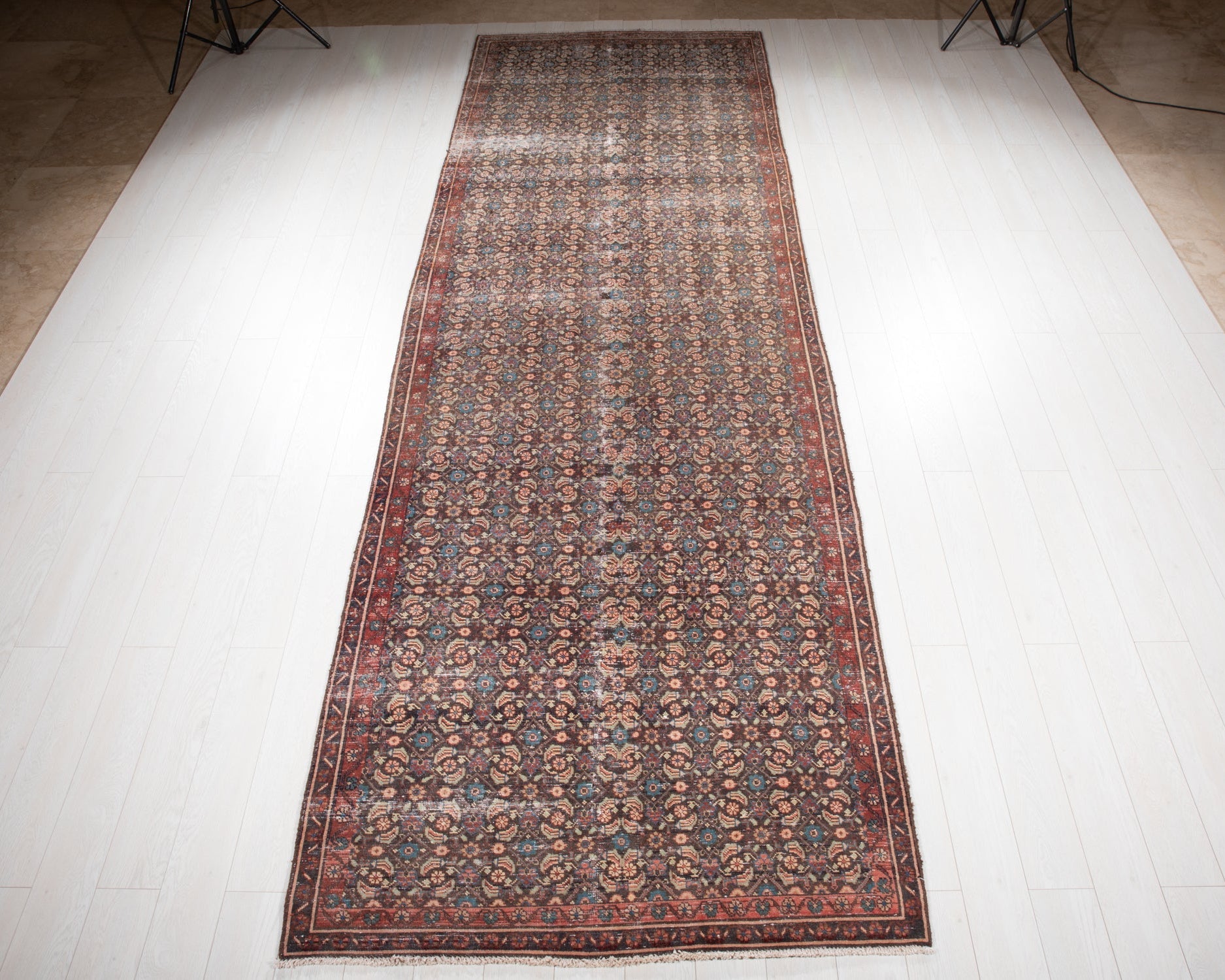 Hand-Knotted Vintage Wool Runner Rug – 13' 10" x 4' 7" (423 × 140 cm) - Yasi & Fara