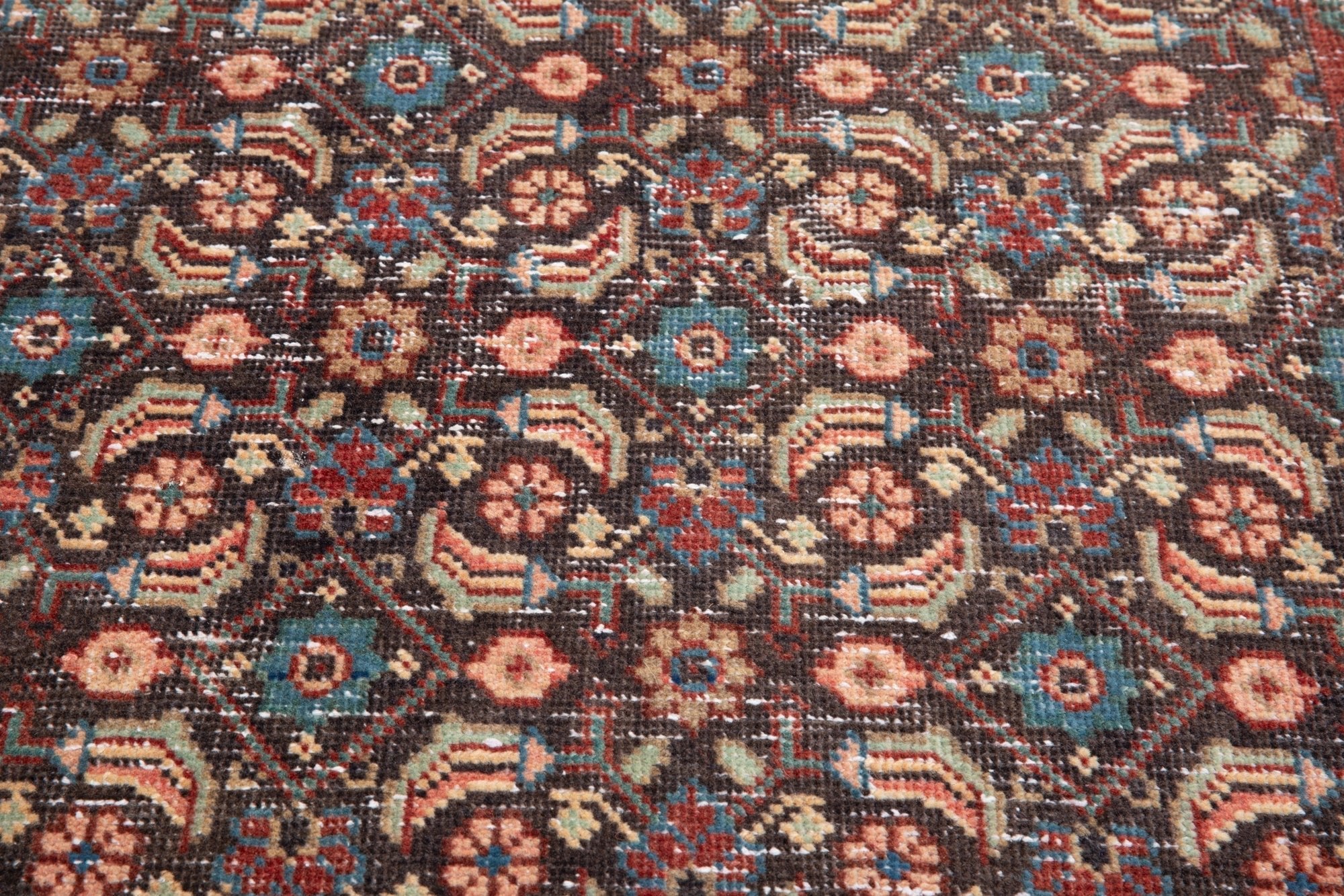 Hand-Knotted Vintage Wool Runner Rug – 13' 10" x 4' 7" (423 × 140 cm) - Yasi & Fara