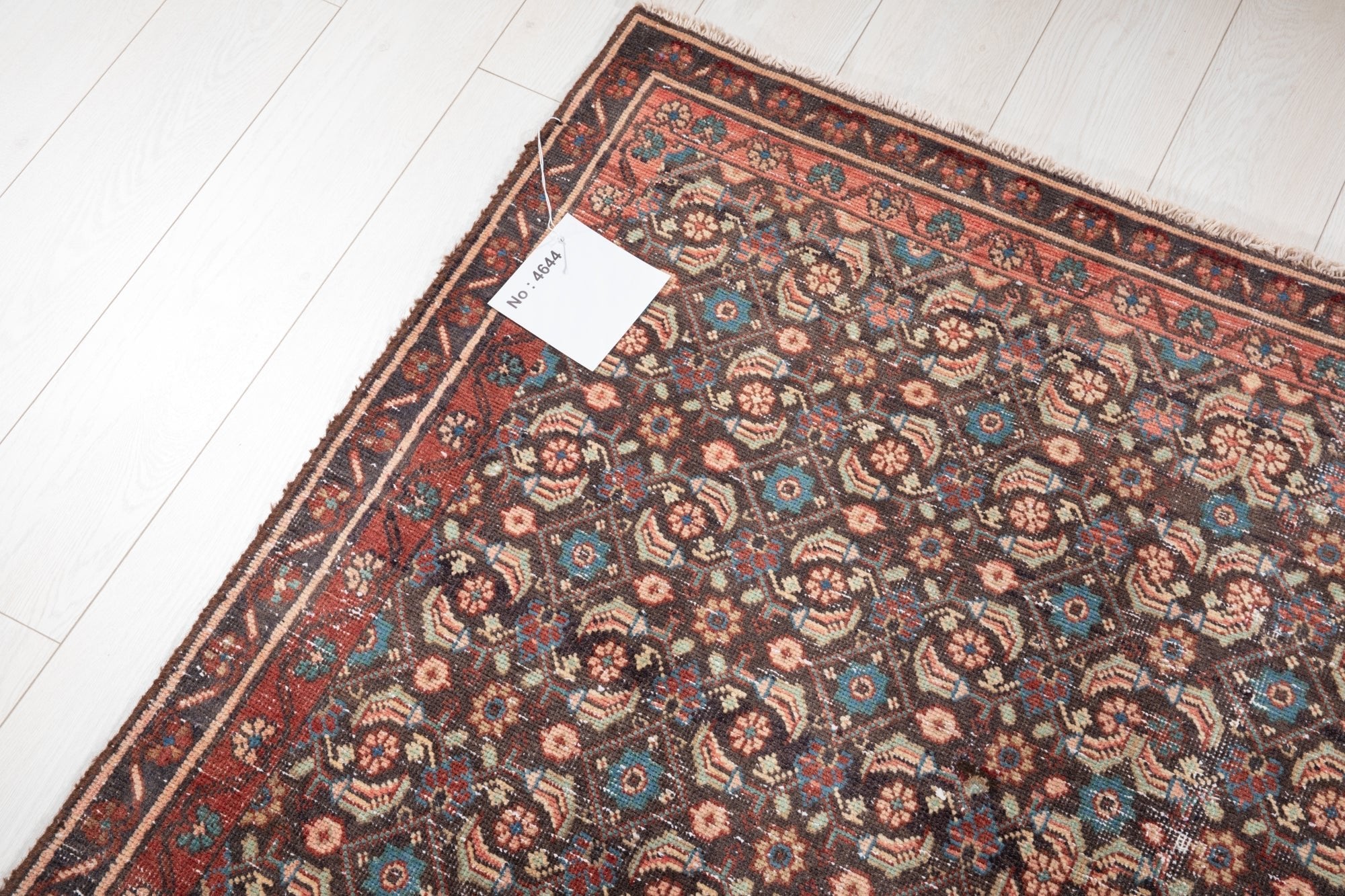 Hand-Knotted Vintage Wool Runner Rug – 13' 10" x 4' 7" (423 × 140 cm) - Yasi & Fara