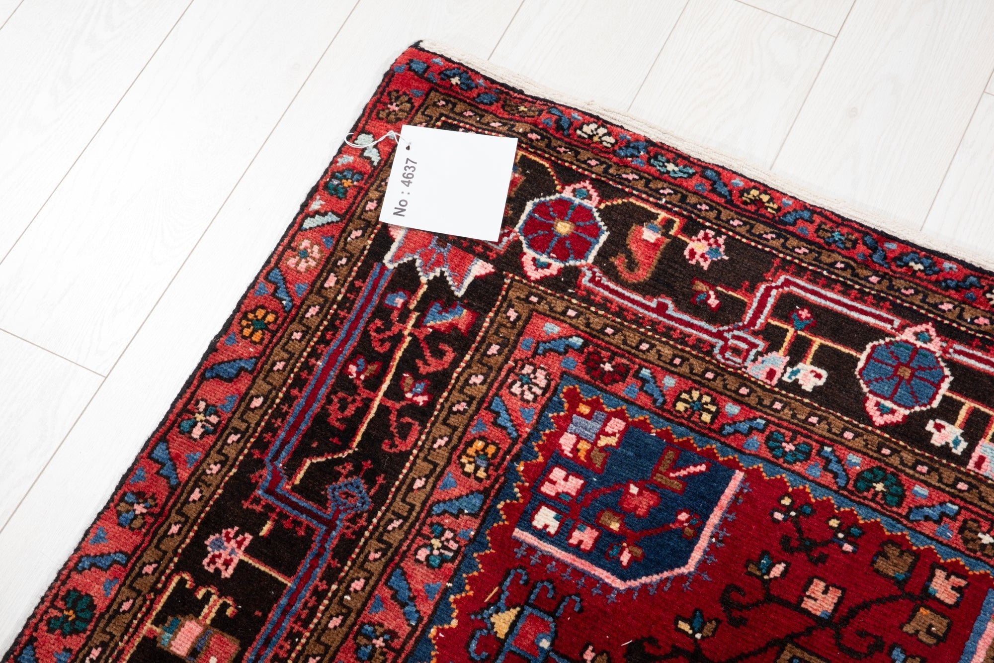Hand-Knotted Vintage Wool Area Rug – 11' 9" X 5' 4" (357 x 162 cm) - Yasi & Fara
