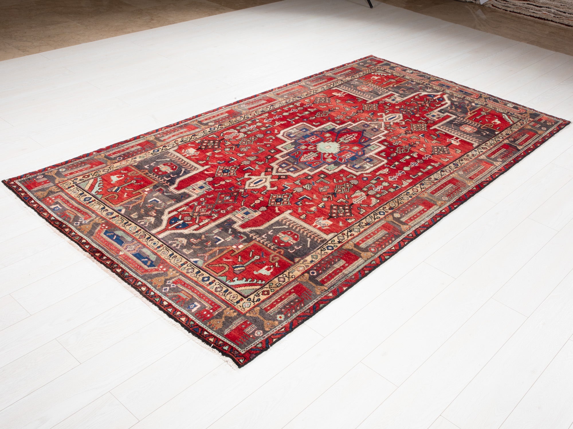 Hand-Knotted Vintage Wool Area Rug – 8' 10" x 4' 9" (270 × 145 cm) - Yasi & Fara