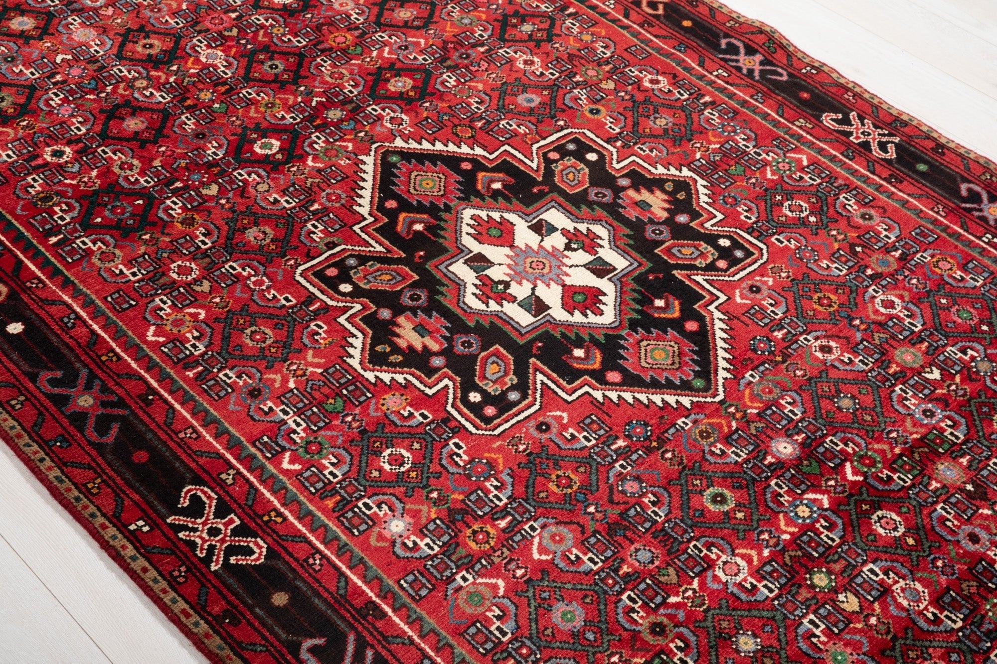Hand-Knotted Vintage Wool Area Rug – 9' 11" x 4' 11" (303 x 151 cm) - Yasi & Fara