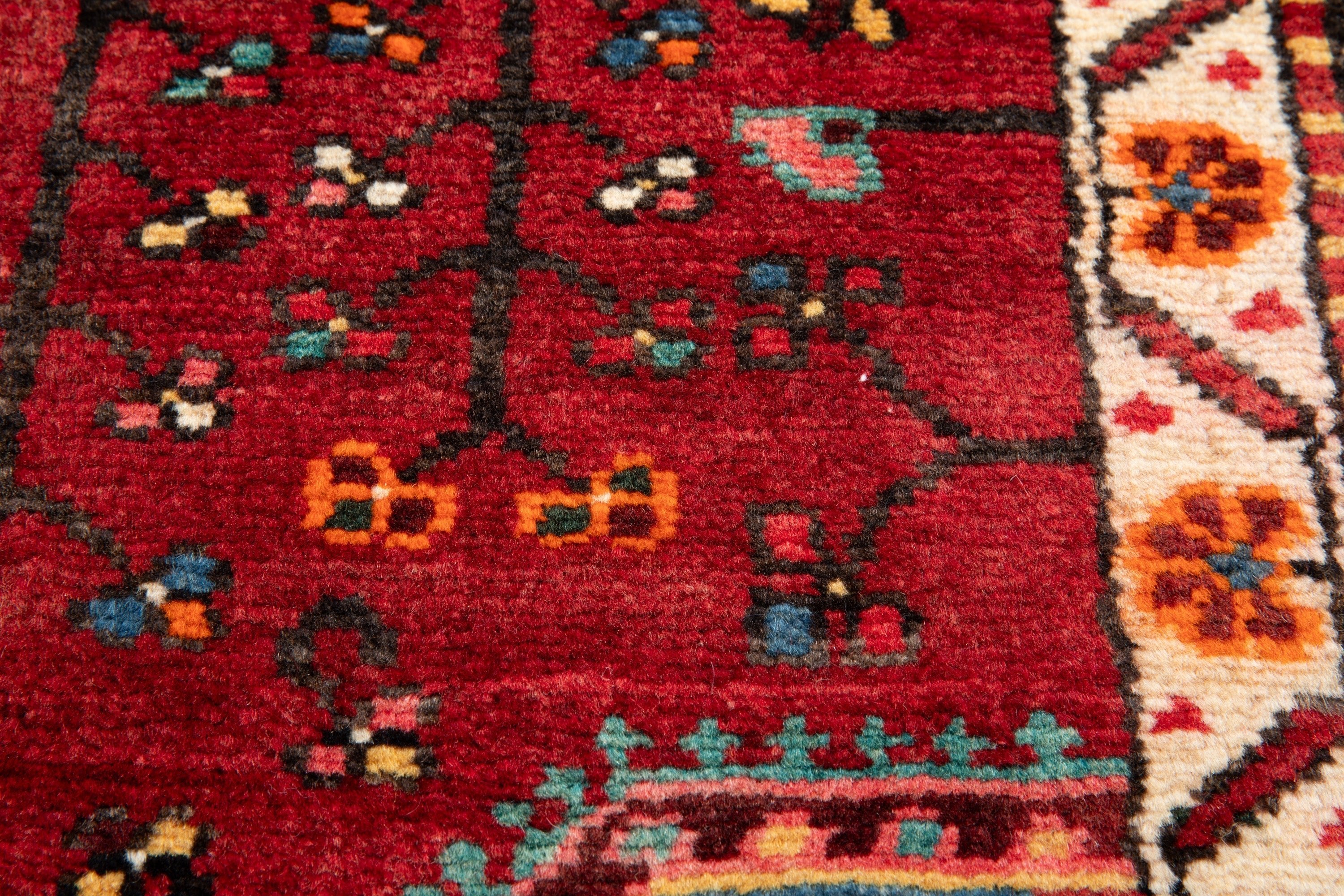 Hand-Knotted Vintage Wool Area Rug – 9' 10" x 5' 1" (301 x 154 cm) - Yasi & Fara