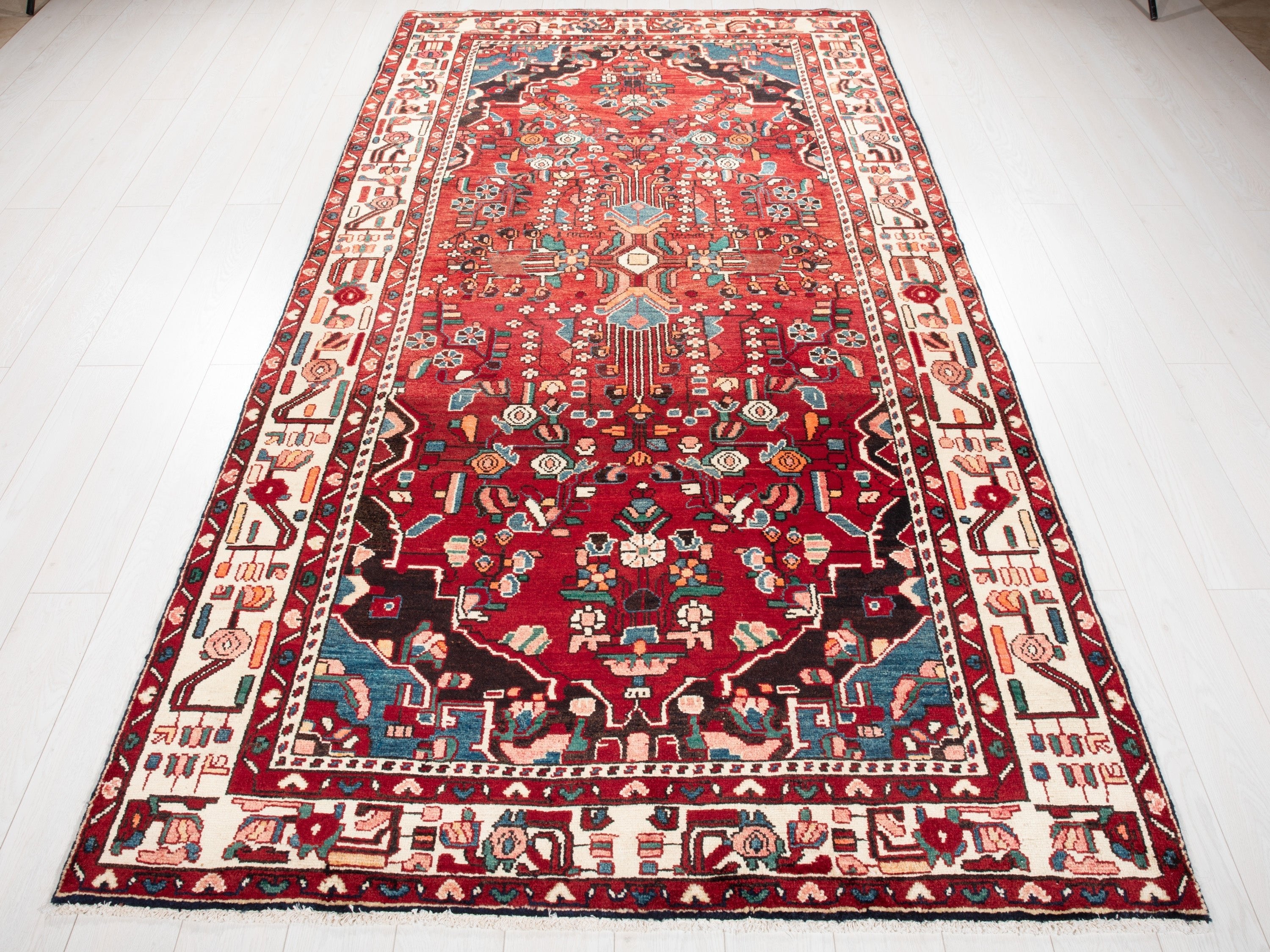 Hand-Knotted Vintage Wool Area Rug – 9' 7" x 5' 2" (293 x 157 cm) - Yasi & Fara