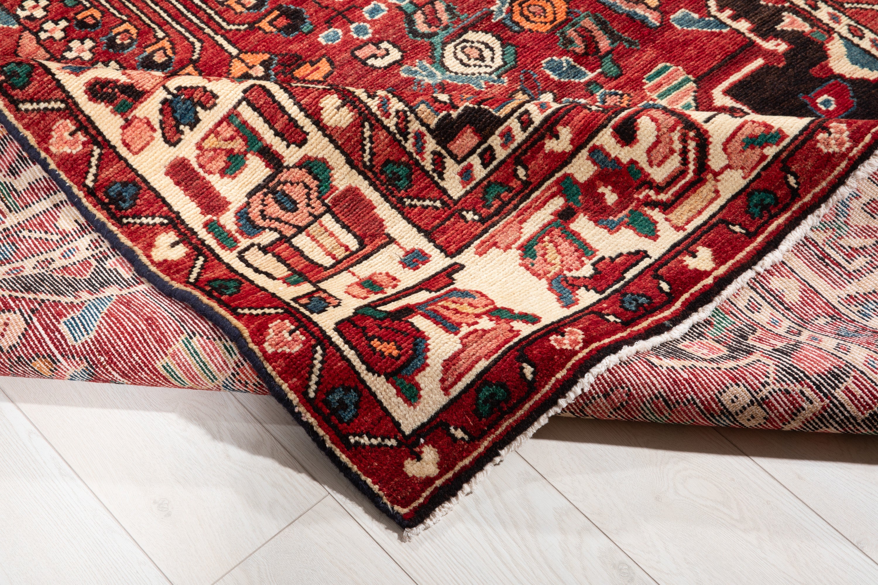 Hand-Knotted Vintage Wool Area Rug – 9' 7" x 5' 2" (293 x 157 cm) - Yasi & Fara