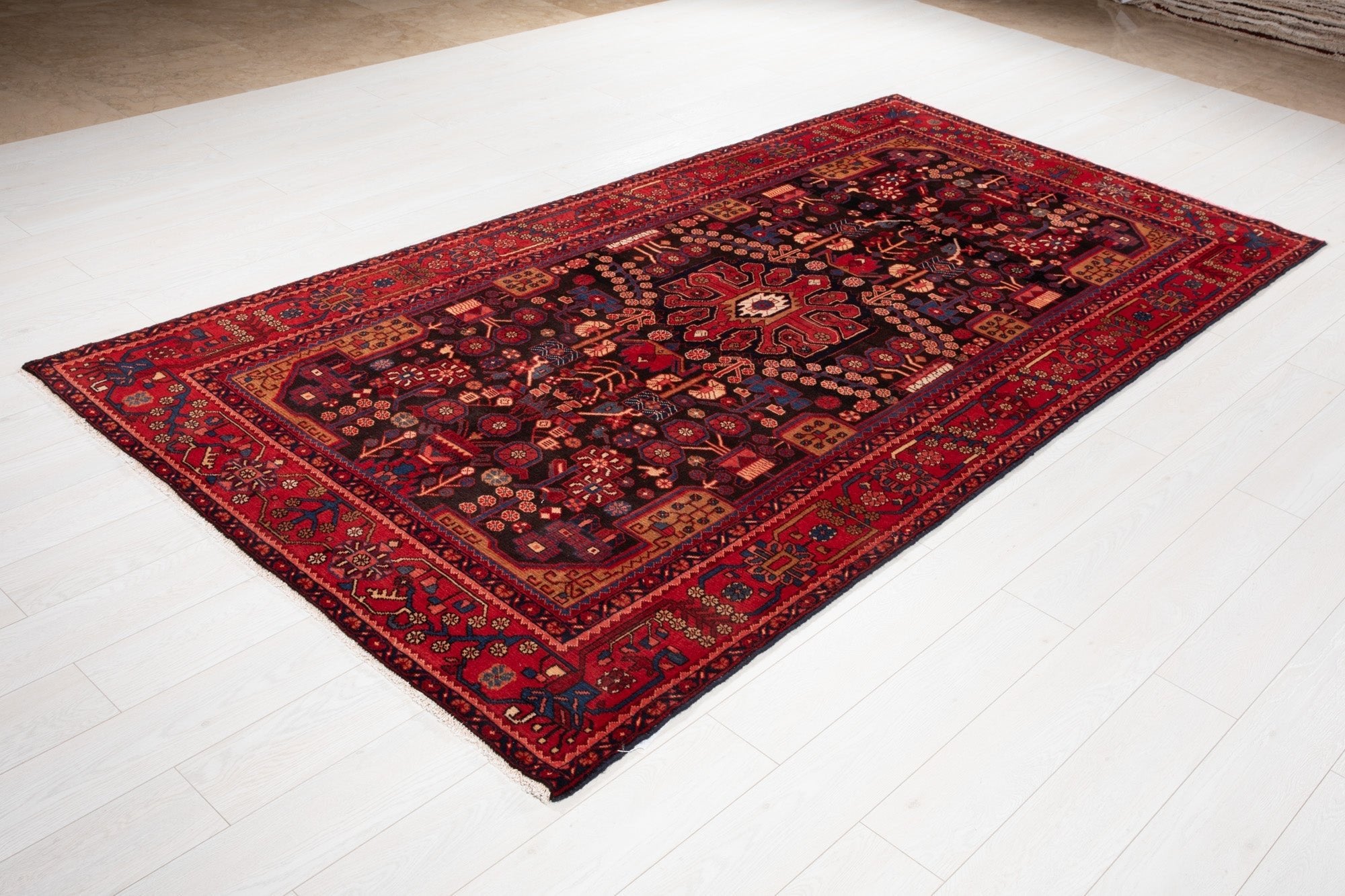 Hand-Knotted Vintage Wool Area Rug – 9' 4" x 5' (284 × 152 cm) - Yasi & Fara