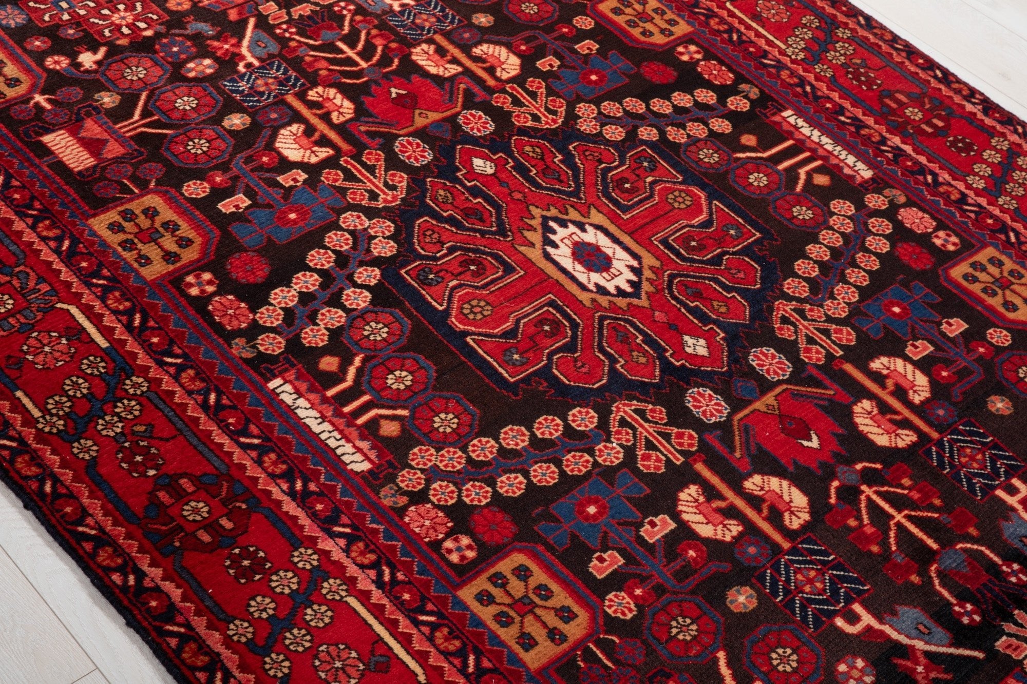 Hand-Knotted Vintage Wool Area Rug – 9' 4" x 5' (284 × 152 cm) - Yasi & Fara