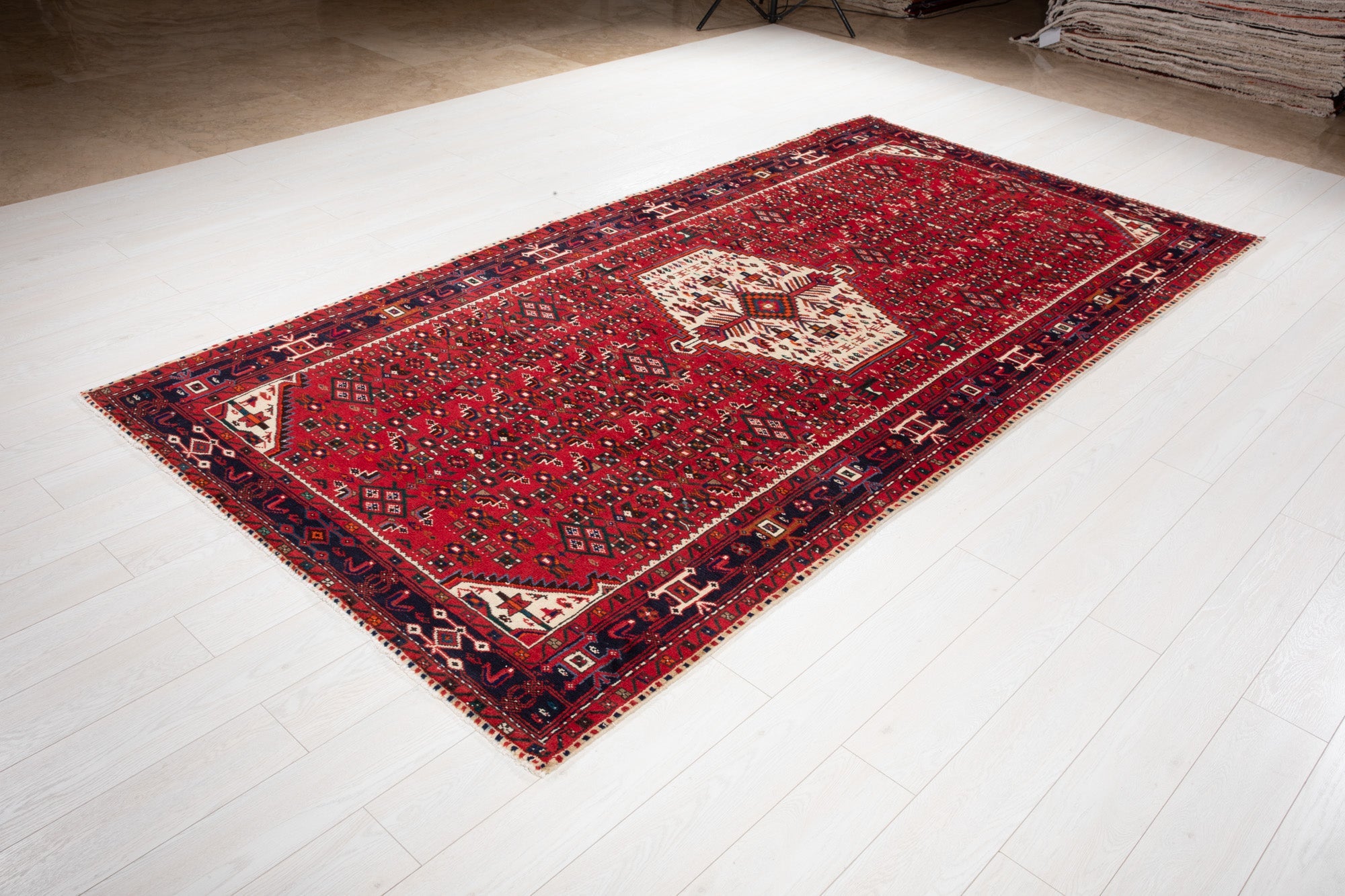 Hand-Knotted Vintage Wool Area Rug – 10' 4" x 5' 3" (314 × 159 cm) - Yasi & Fara