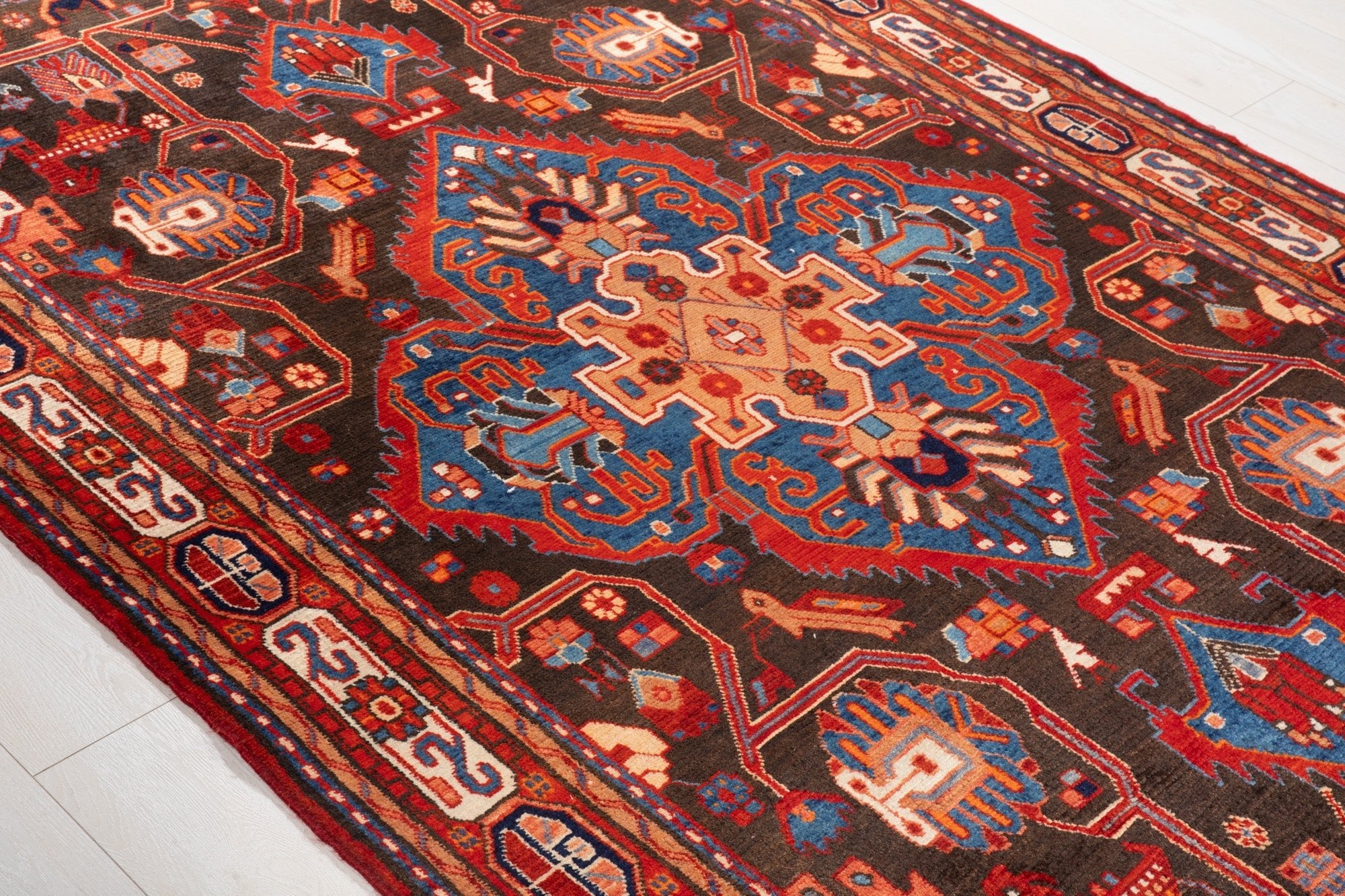 Hand-Knotted Vintage Wool Area Rug – 9' 7" x 5' 2" (293 × 157 cm) - Yasi & Fara