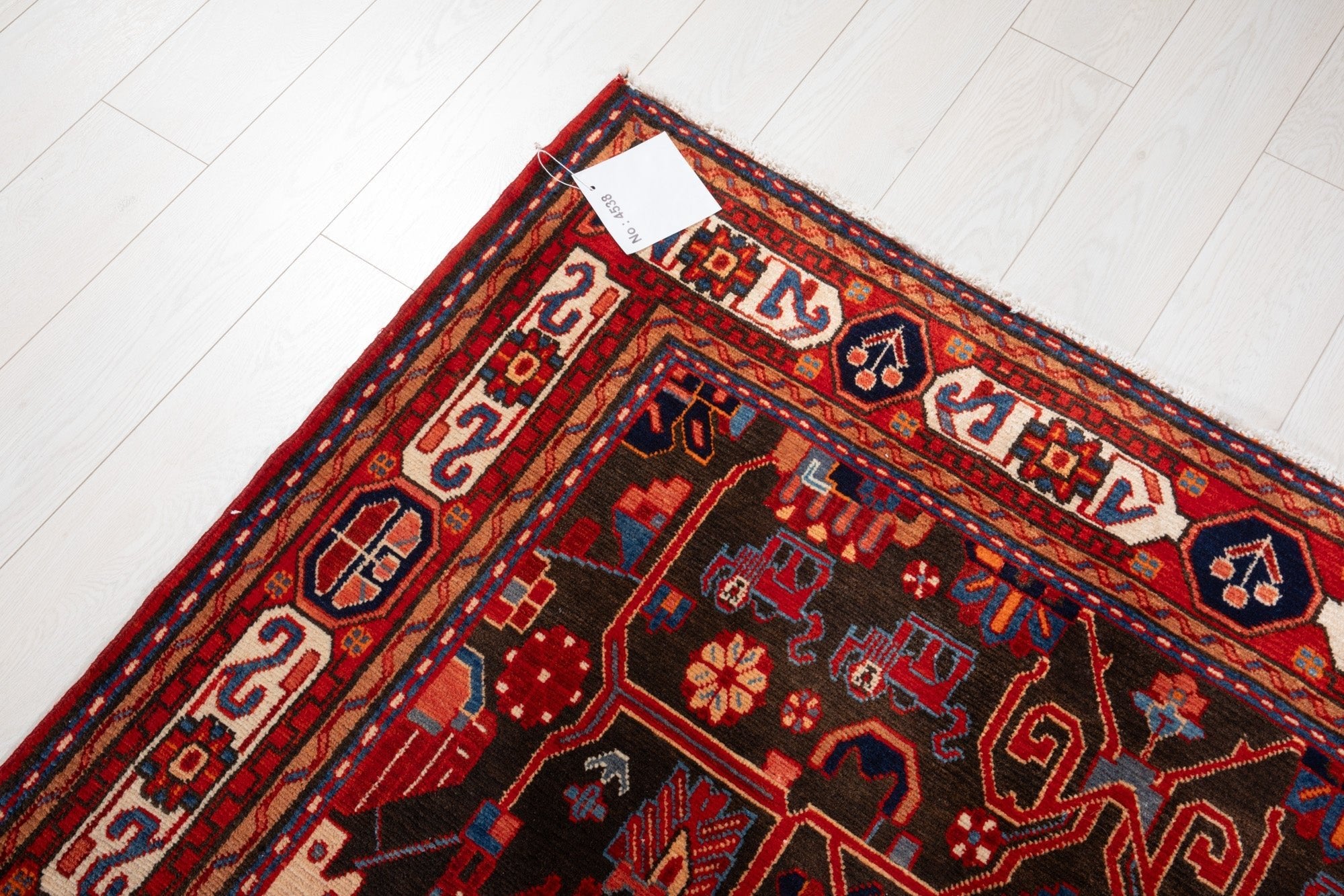 Hand-Knotted Vintage Wool Area Rug – 9' 7" x 5' 2" (293 × 157 cm) - Yasi & Fara