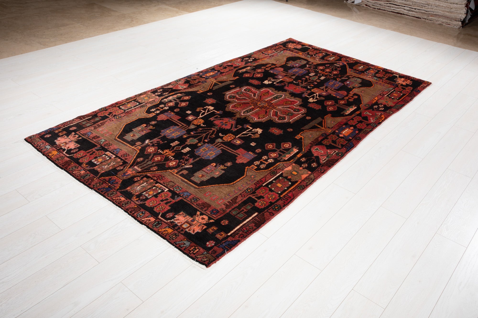 Hand-Knotted Vintage Wool Area Rug – 9' 2" x 4' 11" (280 × 151 cm) - Yasi & Fara