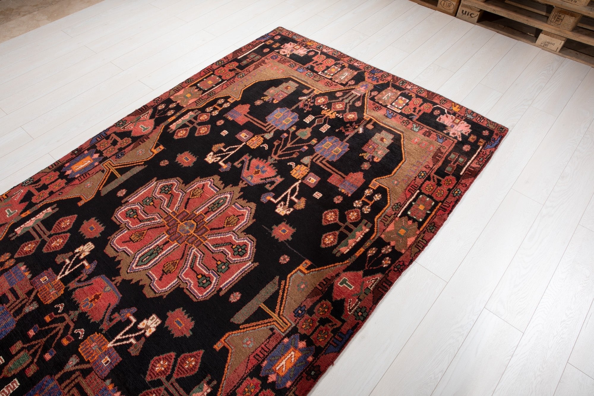 Hand-Knotted Vintage Wool Area Rug – 9' 2" x 4' 11" (280 × 151 cm) - Yasi & Fara