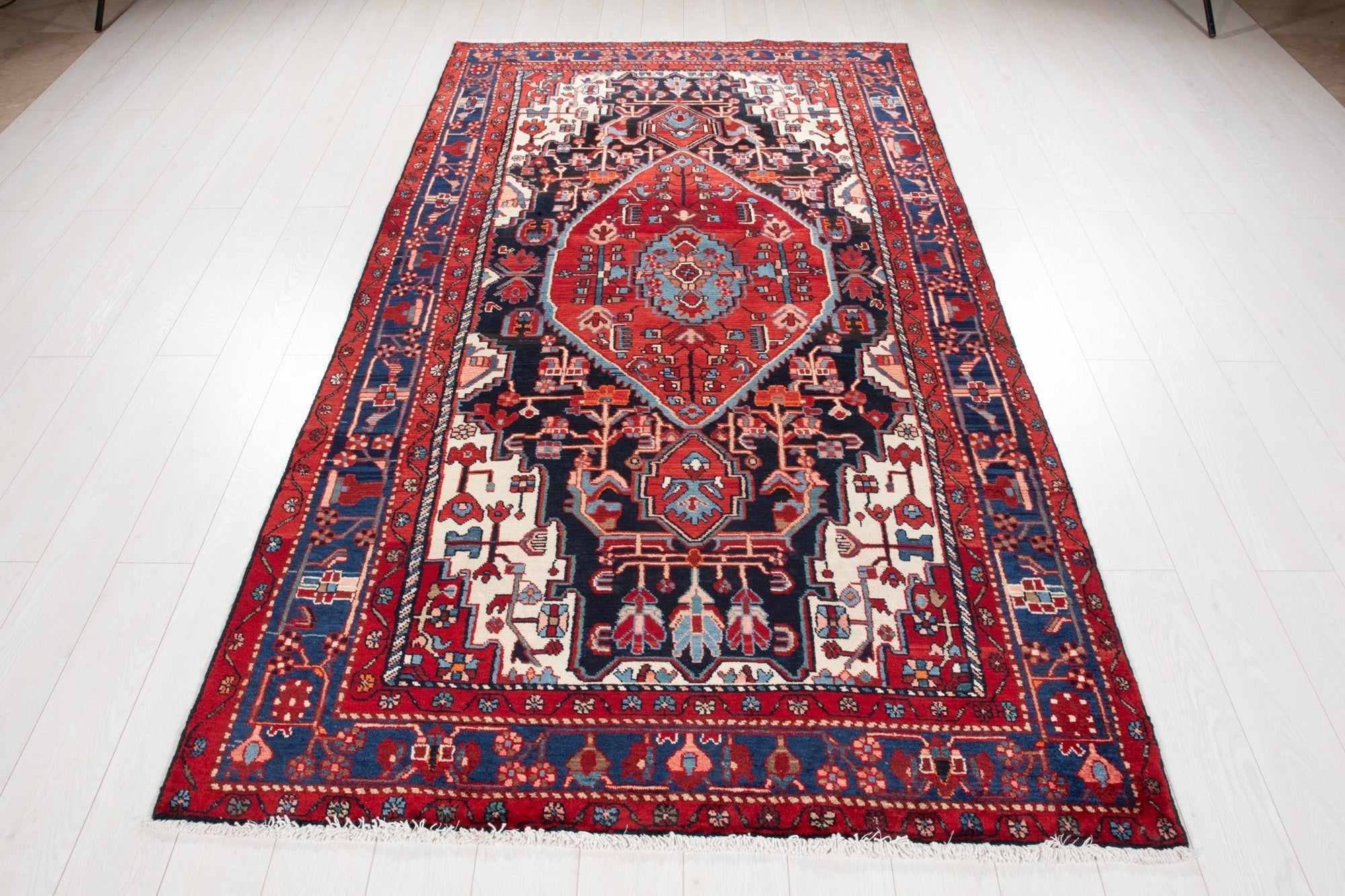 Hand-Knotted Vintage Wool Area Rug – 9' 1" x 5' 1" (277 × 155 cm) - Yasi & Fara