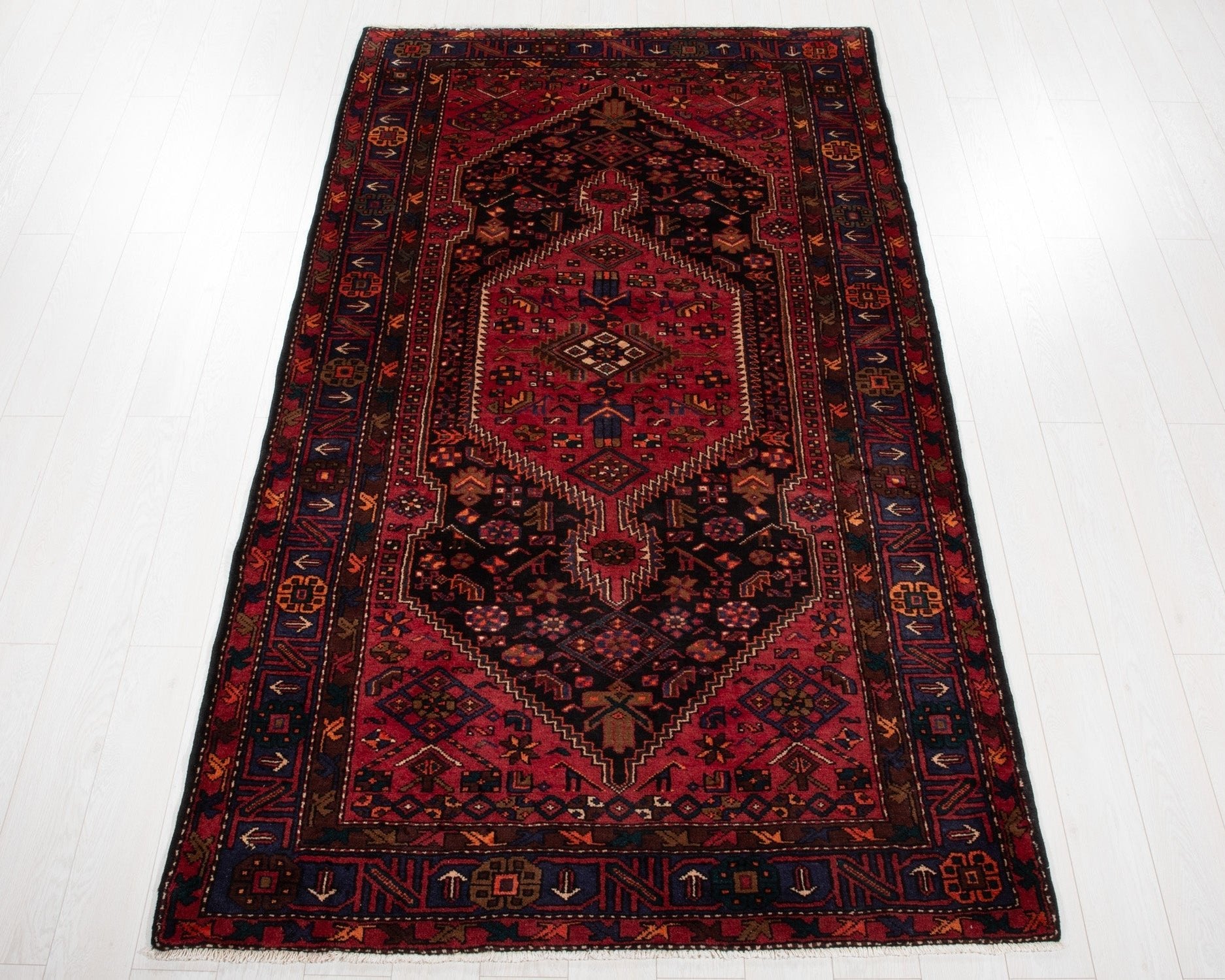 Hand-Knotted Vintage Wool Area Rug – 8' 11" x 5' 1" (271 × 154 cm) - Yasi & Fara