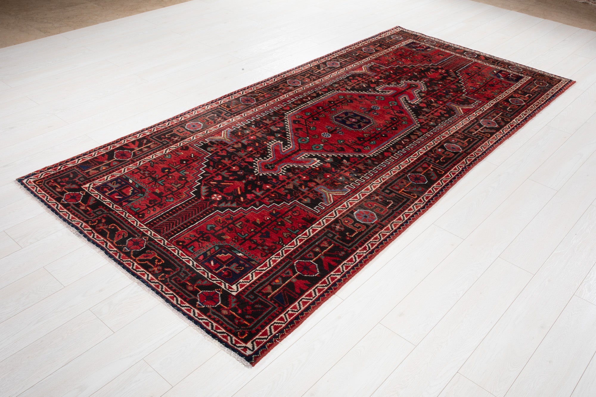 Hand-Knotted Vintage Wool Area Rug – 9' 8" x 4' 6" (295 × 136 cm) - Yasi & Fara