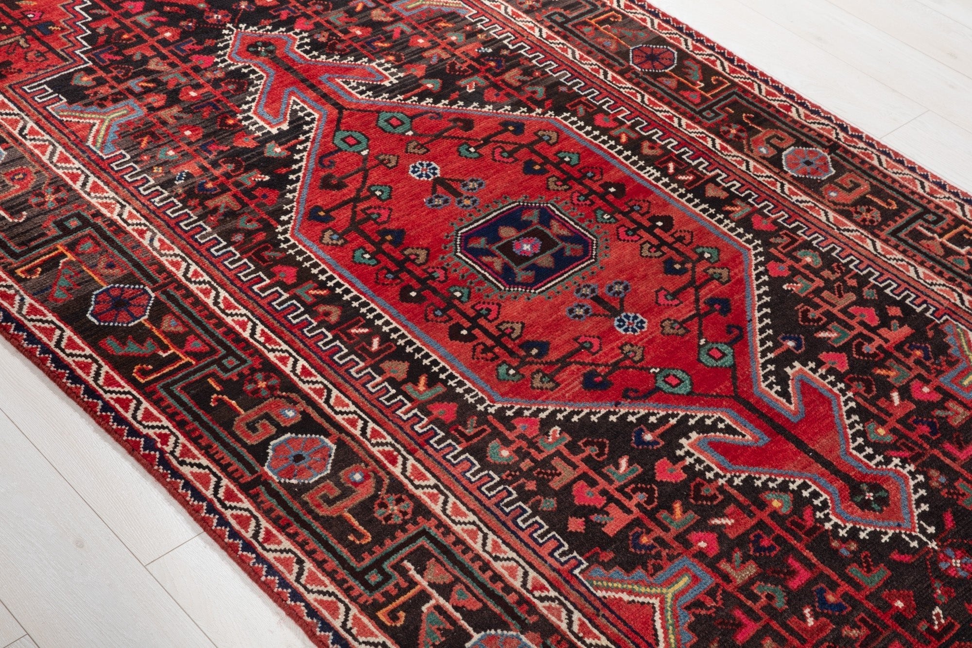 Hand-Knotted Vintage Wool Area Rug – 9' 8" x 4' 6" (295 × 136 cm) - Yasi & Fara
