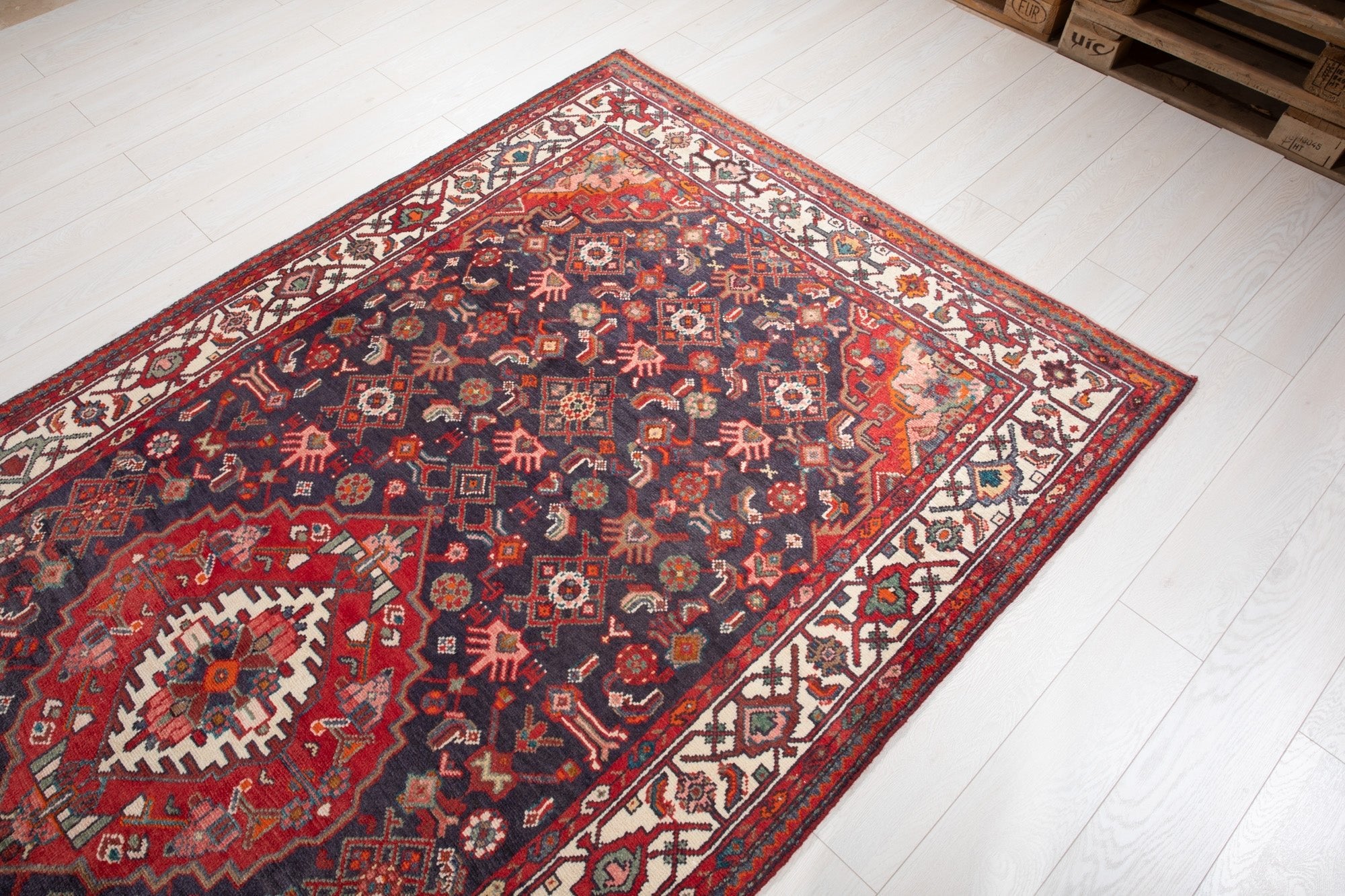 Hand-Knotted Vintage Wool Area Rug – 10' x 5' (305 × 151 cm) - Yasi & Fara