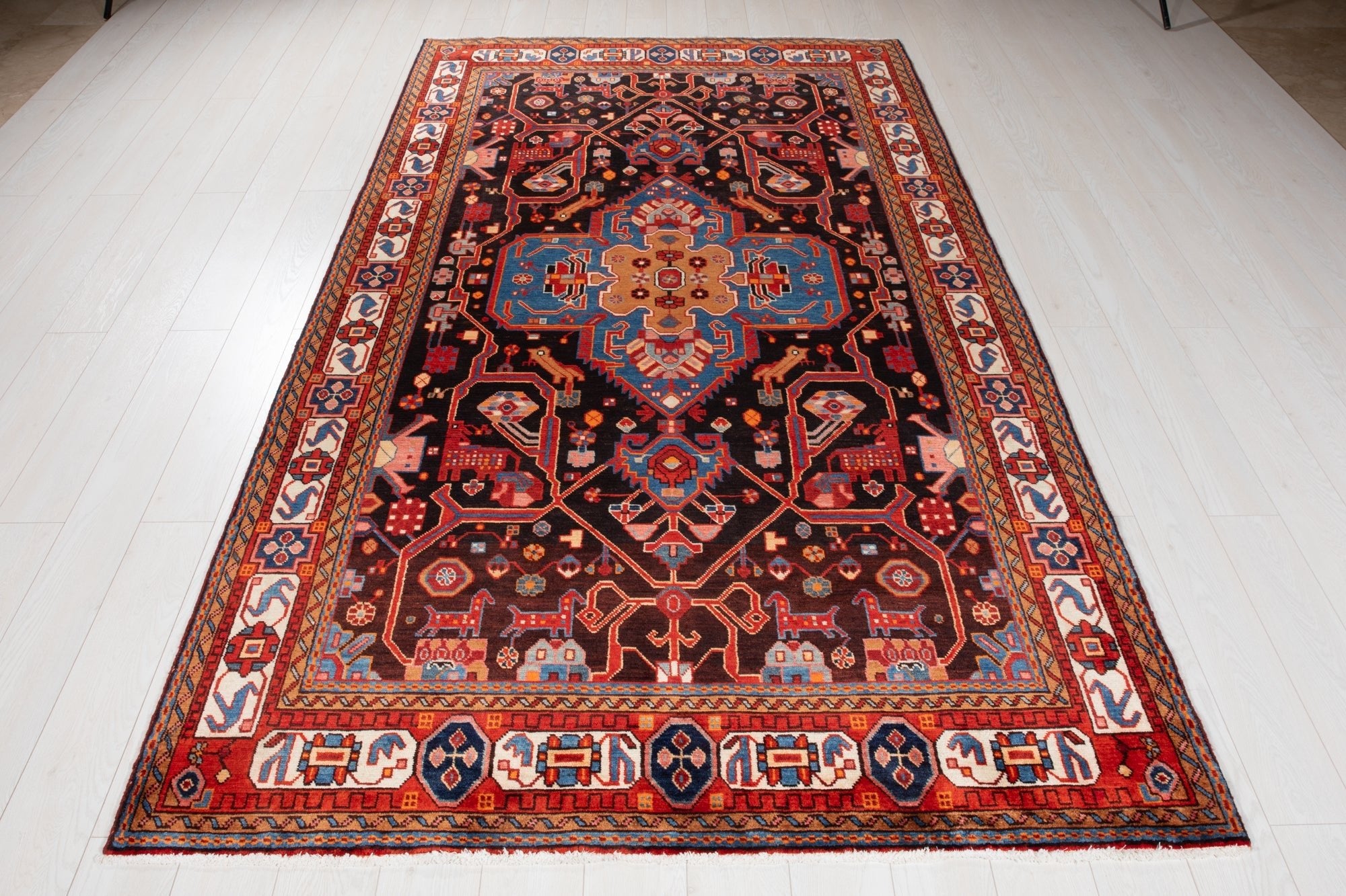 Hand-Knotted Vintage Wool Area Rug – 9' 5" x 5' 6" (288 × 167 cm) - Yasi & Fara