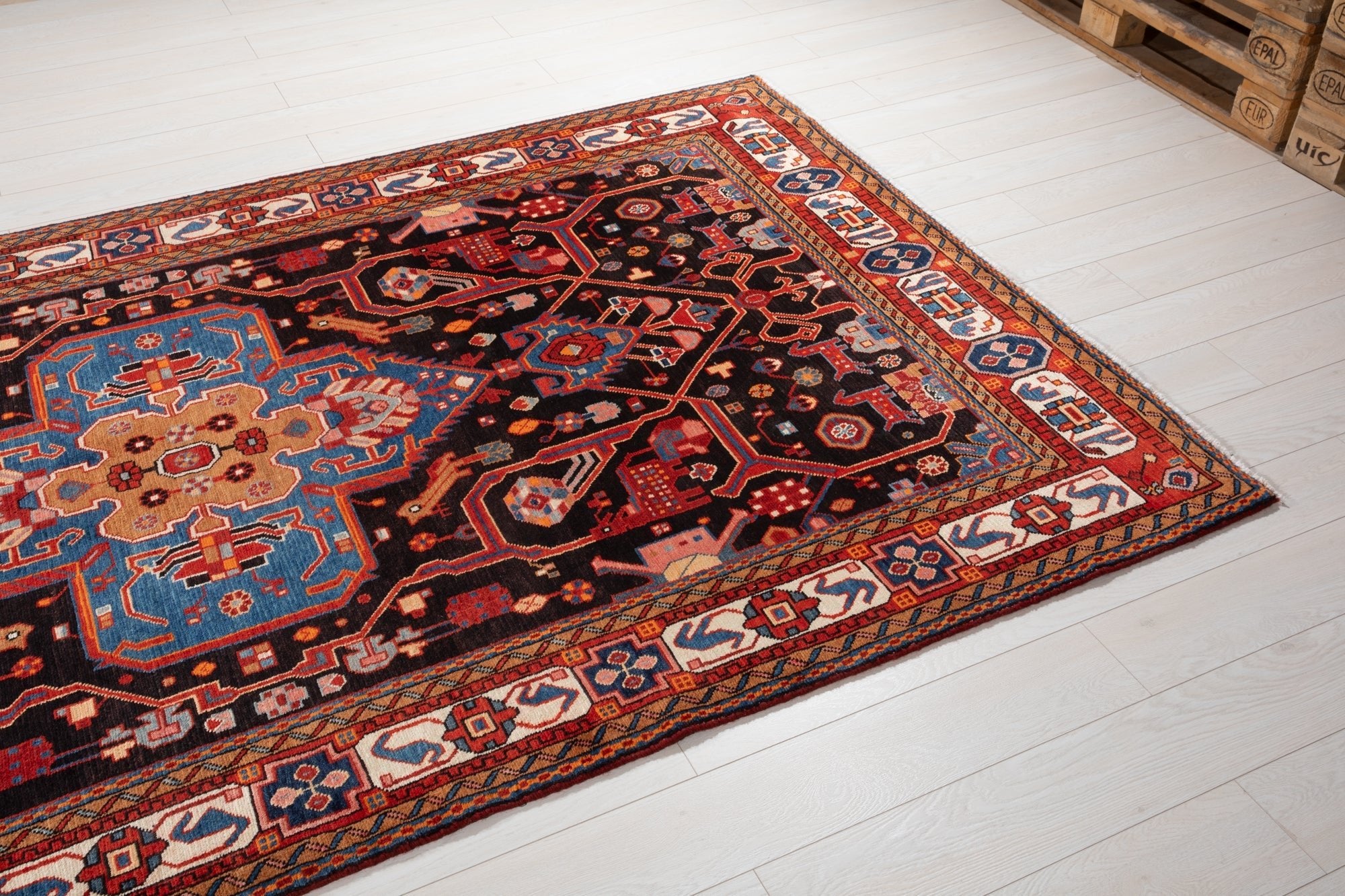 Hand-Knotted Vintage Wool Area Rug – 9' 5" x 5' 6" (288 × 167 cm) - Yasi & Fara