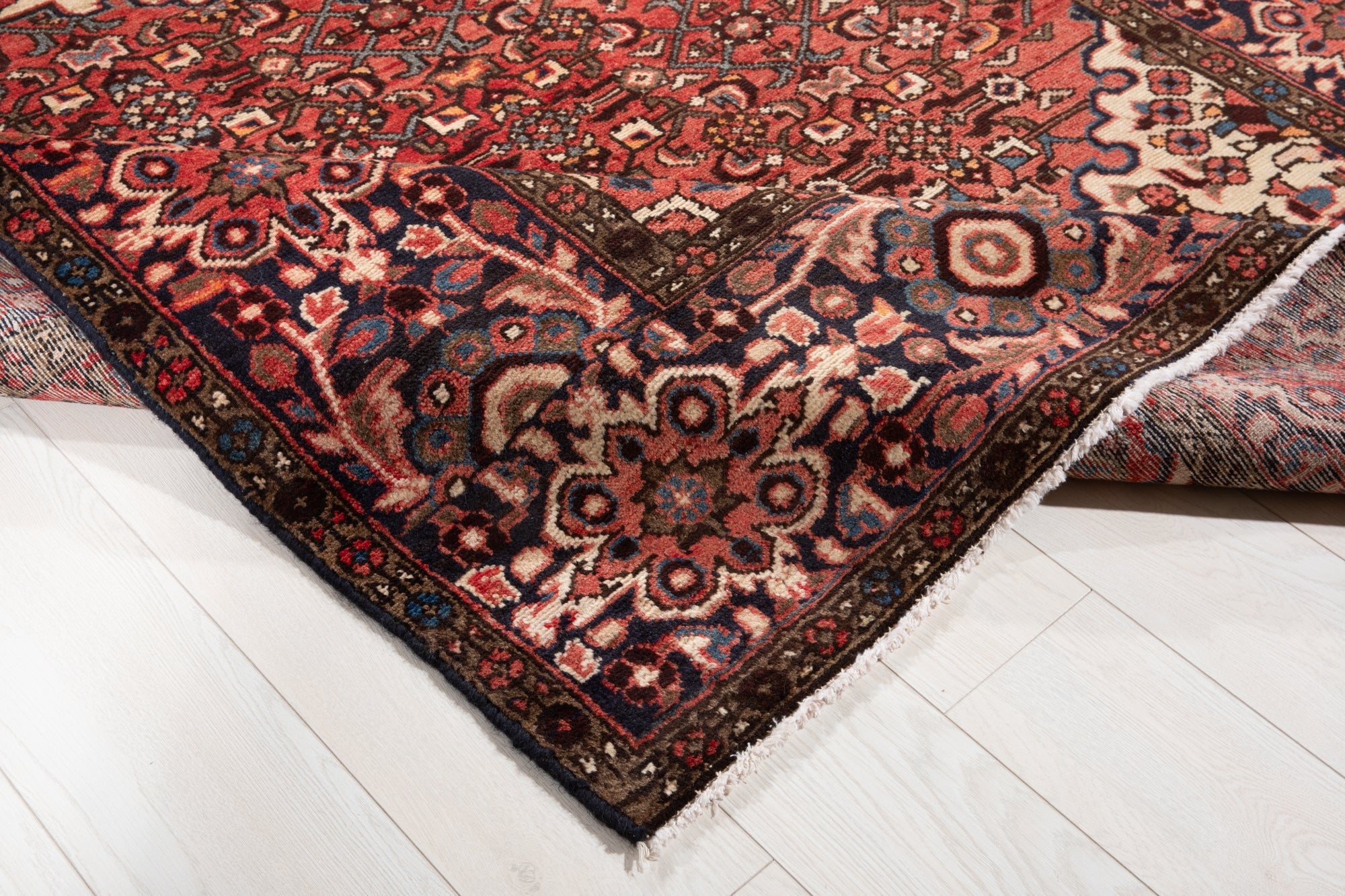 Hand-Knotted Vintage Wool Area Rug – 10' x 5' 5" (305 × 165 cm) - Yasi & Fara