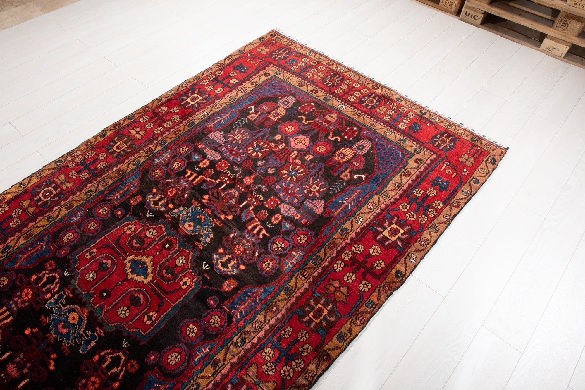Hand-Knotted Vintage Wool Area Rug – 9' 8" x 4' 9" (296 × 146 cm) - Yasi & Fara
