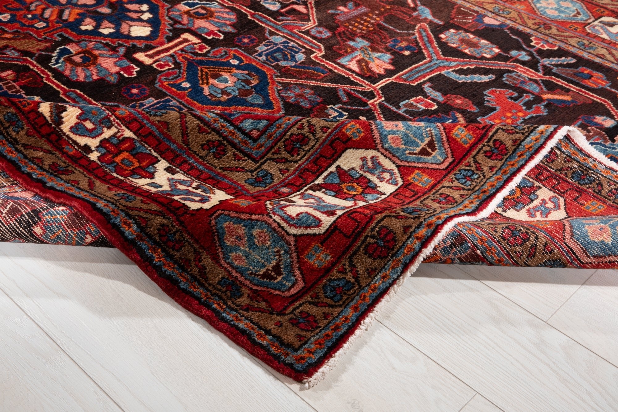 Hand-Knotted Vintage Wool Area Rug – 9' 10" x 5' 5" (301 × 166 cm) - Yasi & Fara