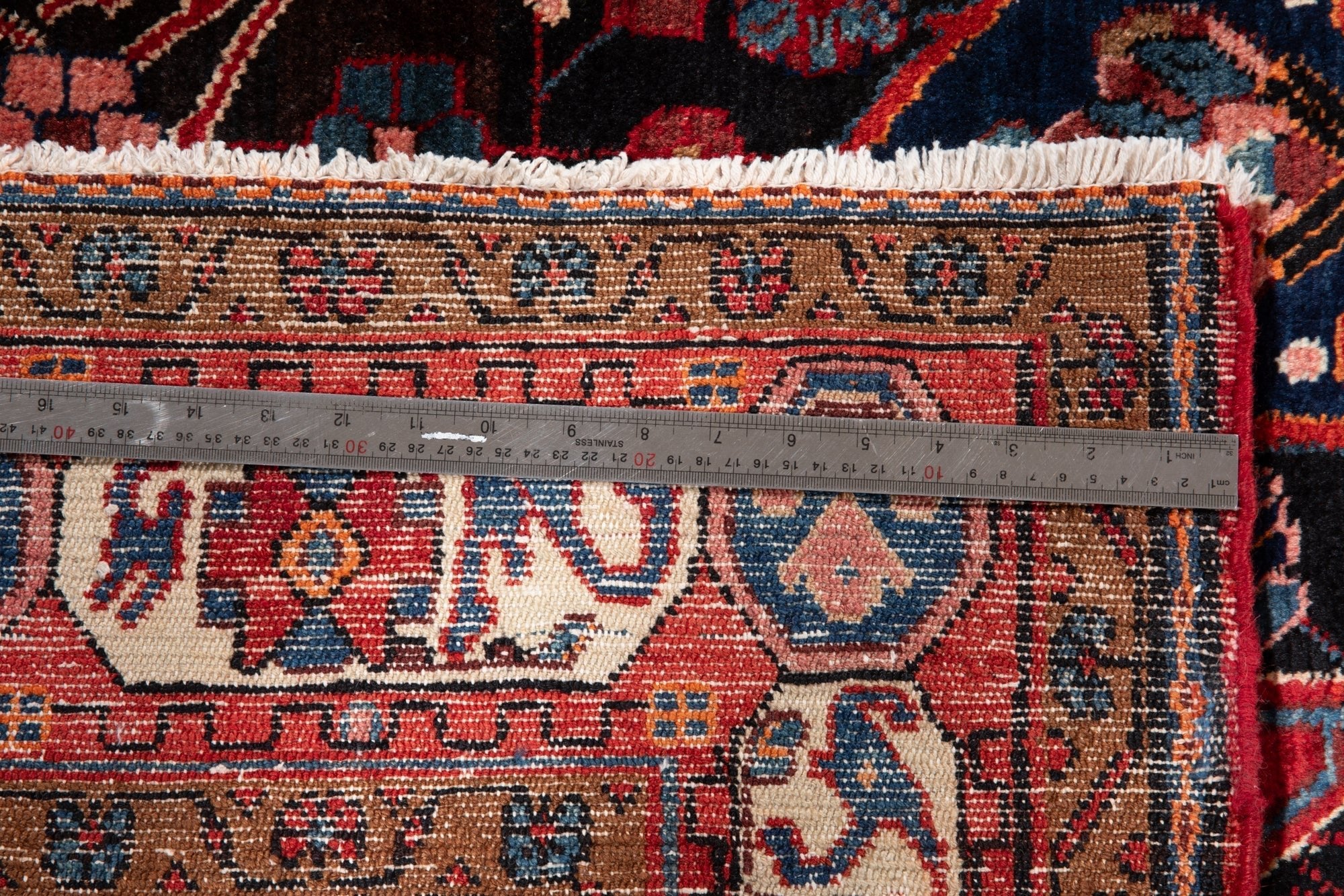 Hand-Knotted Vintage Wool Area Rug – 9' 10" x 5' 5" (301 × 166 cm) - Yasi & Fara
