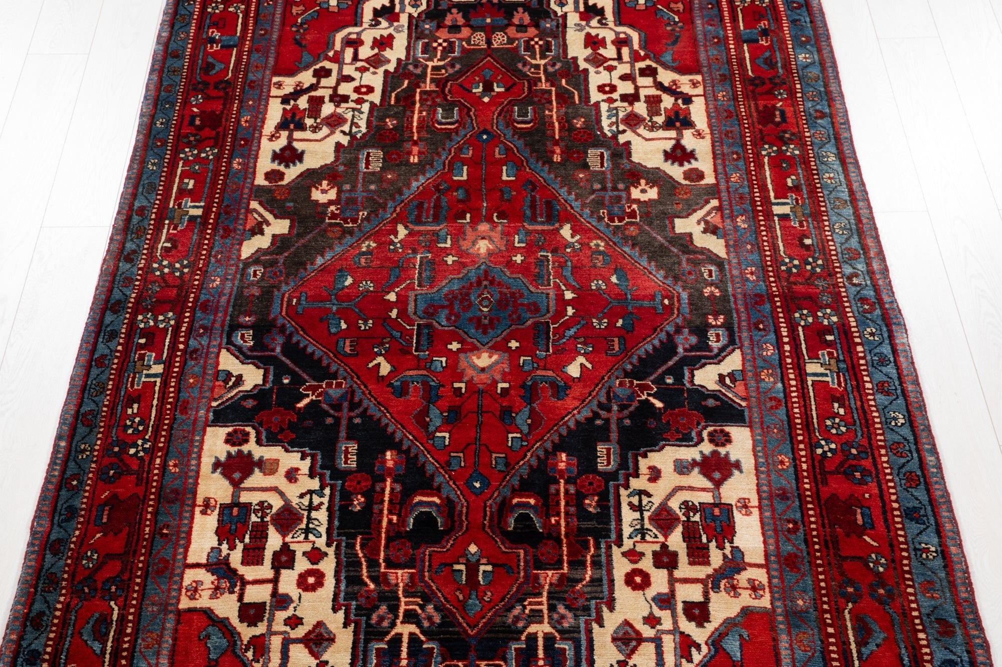 Hand-Knotted Vintage Wool Area Rug – 8' 6" x 5' 4" (258 × 163 cm) - Yasi & Fara