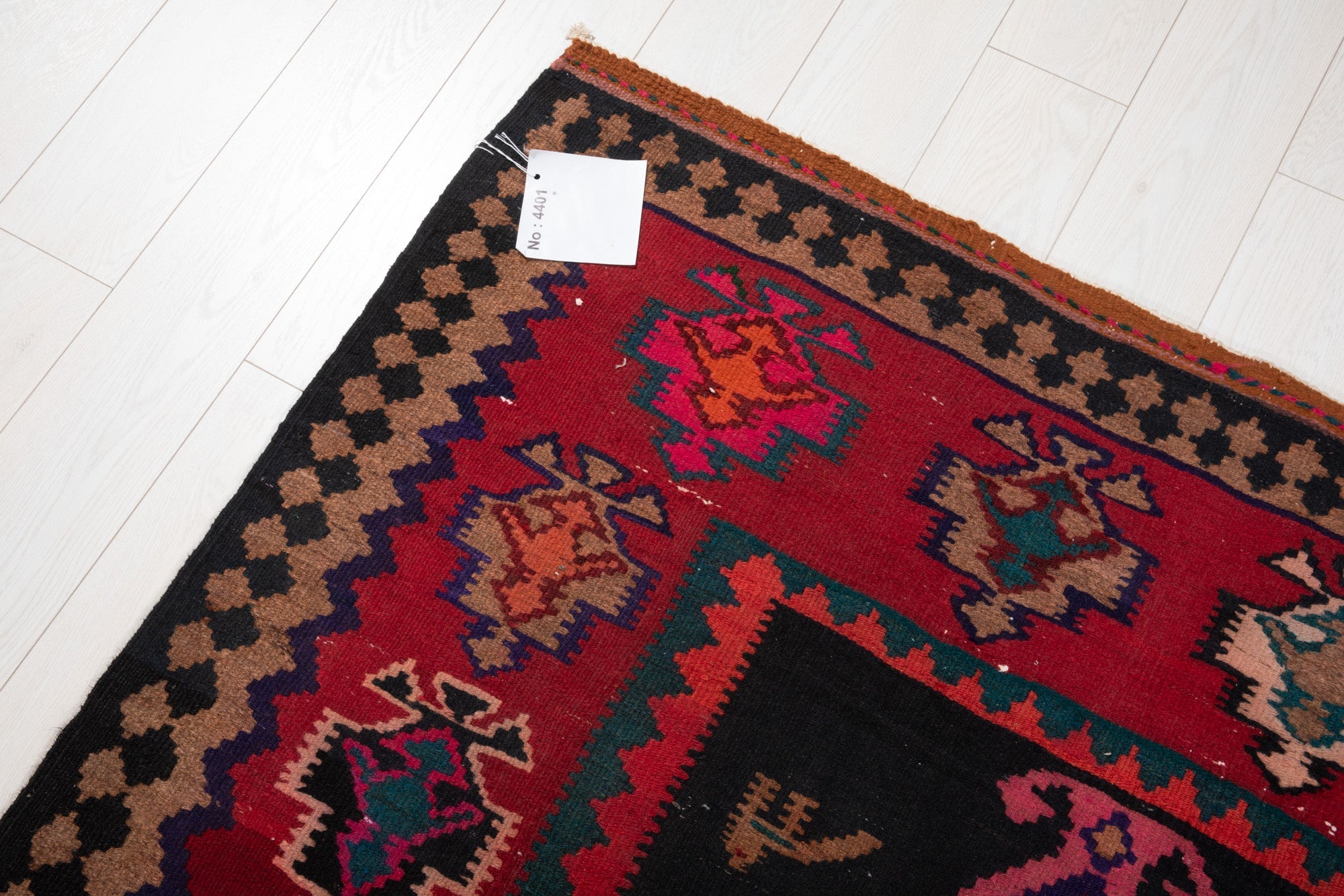 Handwoven Vintage Wool Kilim Rug – 11' 3" x 5' 1" (343 × 154 cm) - Yasi & Fara