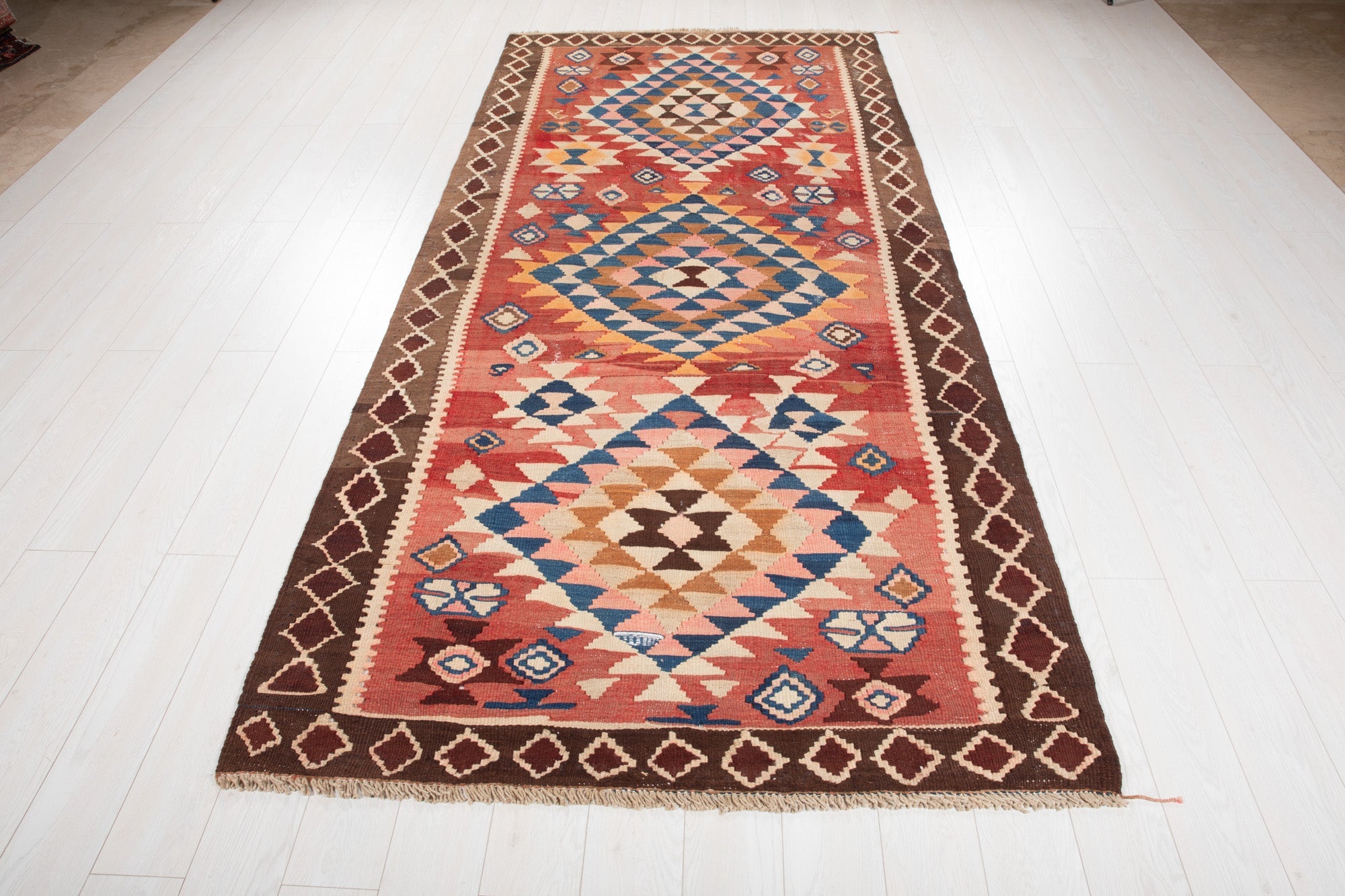 Handwoven Vintage Wool Kilim Rug – 10' 1" x 4' 8" (307 × 143 cm) - Yasi & Fara