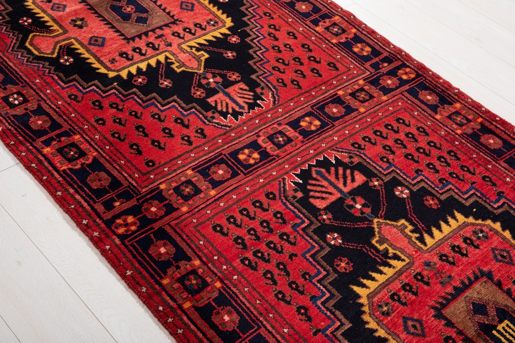 Hand-Knotted Vintage Wool Runner Rug – 9' 9" x 3' 9" (298 x 114 cm) - Yasi & Fara