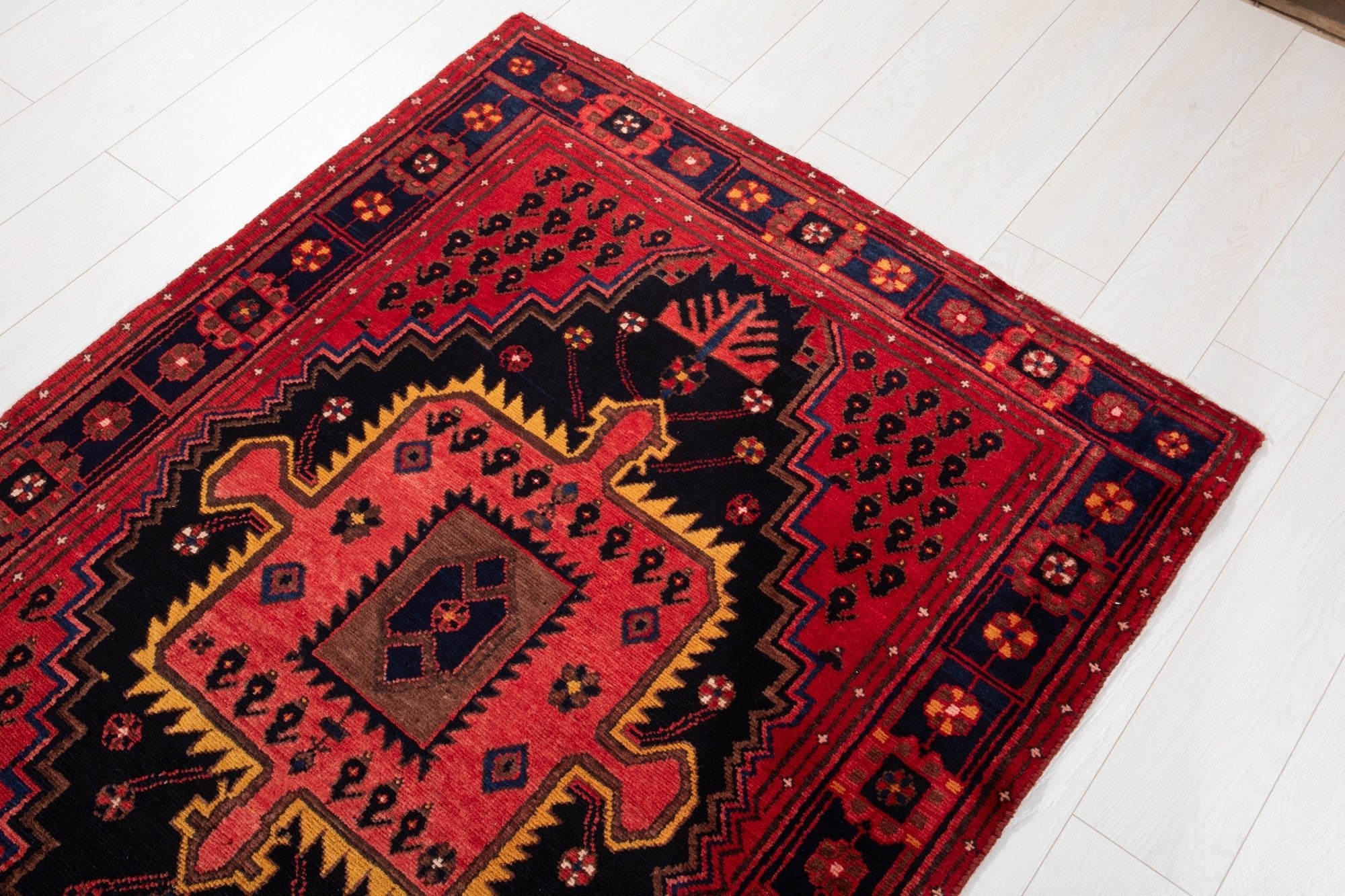 Hand-Knotted Vintage Wool Runner Rug – 9' 9" x 3' 9" (298 x 114 cm) - Yasi & Fara