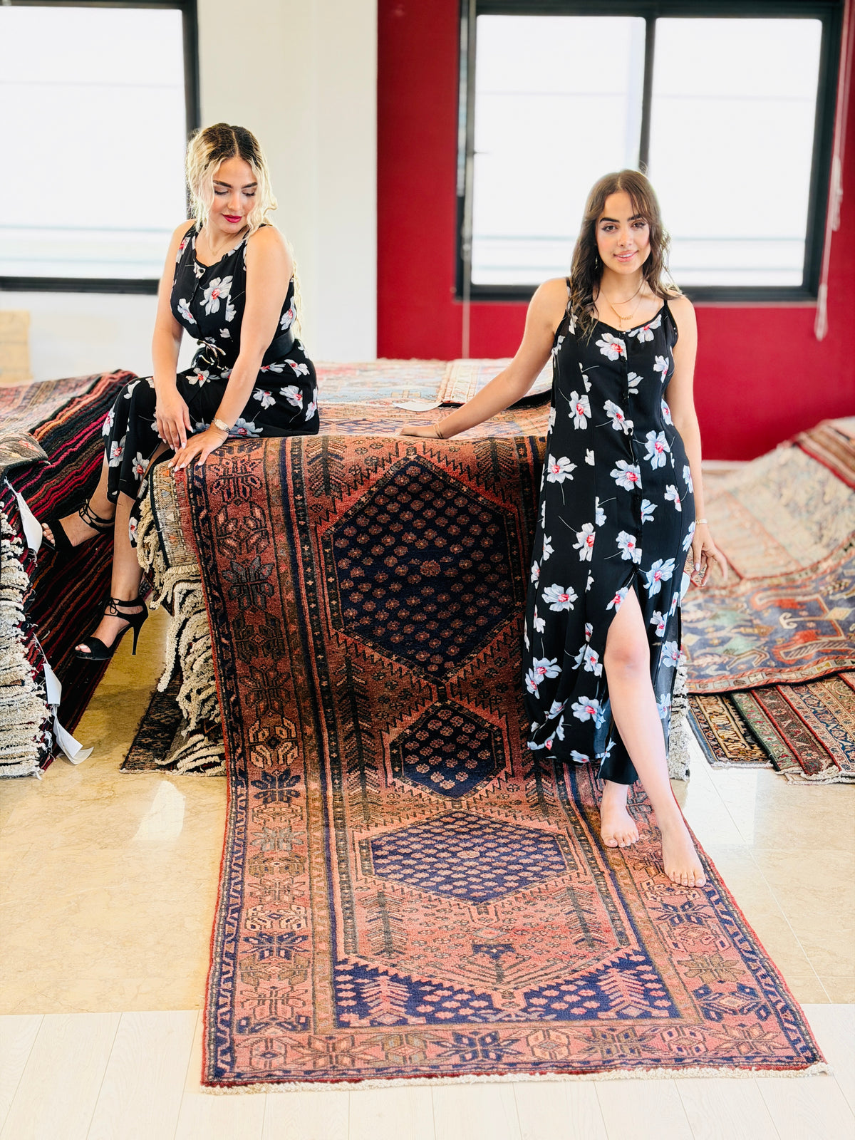 Tribal Geometric Narrow Wool Hallway Runner Rug, Rust Red & Navy Blue – 9' 8" x 3' 9" (295 x 114 cm)
