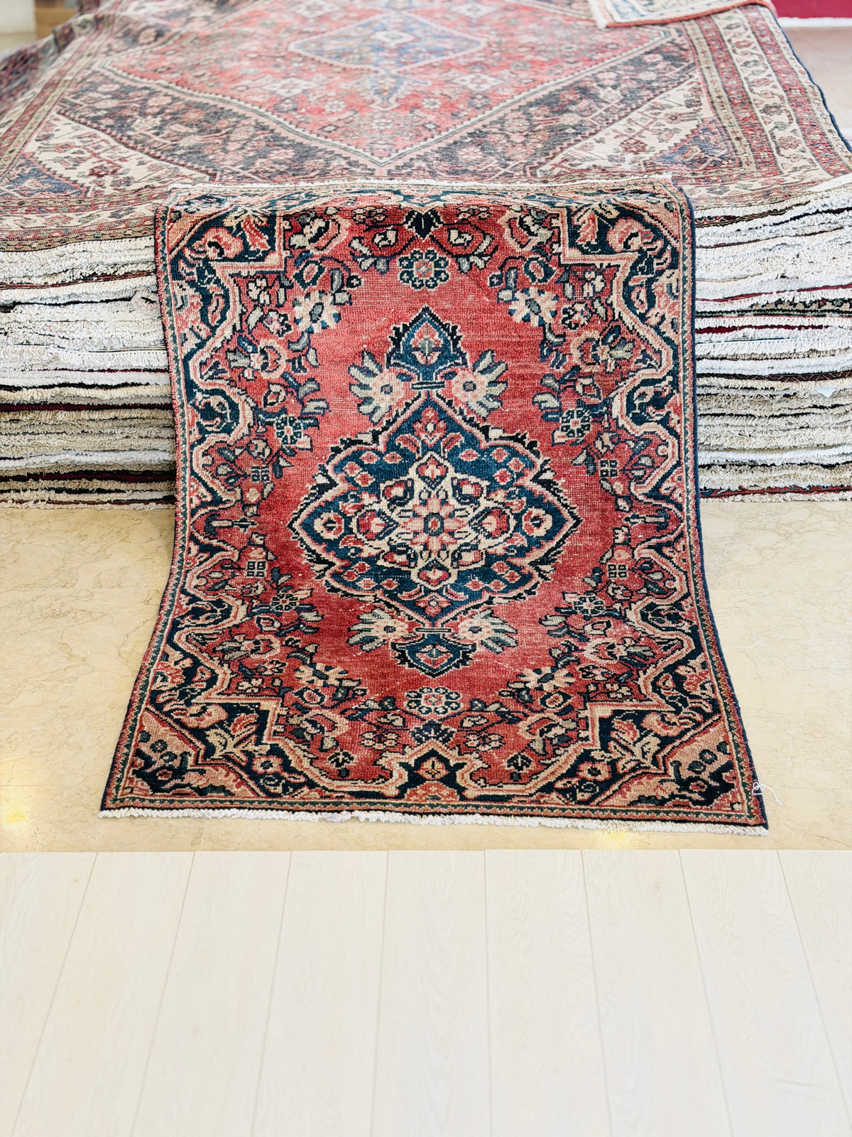 Small Antique Red Rug – 5' 7" x 3' 5" (170 x 104 cm)