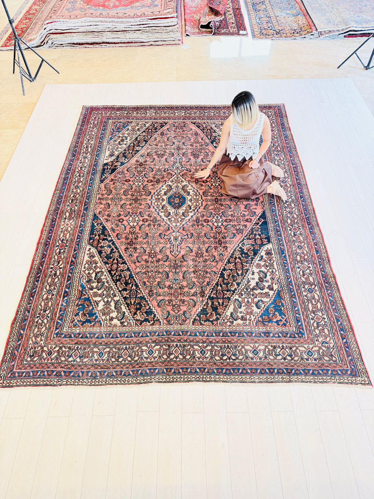 Vintage Bright Red Geometric Rug – 11' 4" x 8' 5" (346 x 257 cm)