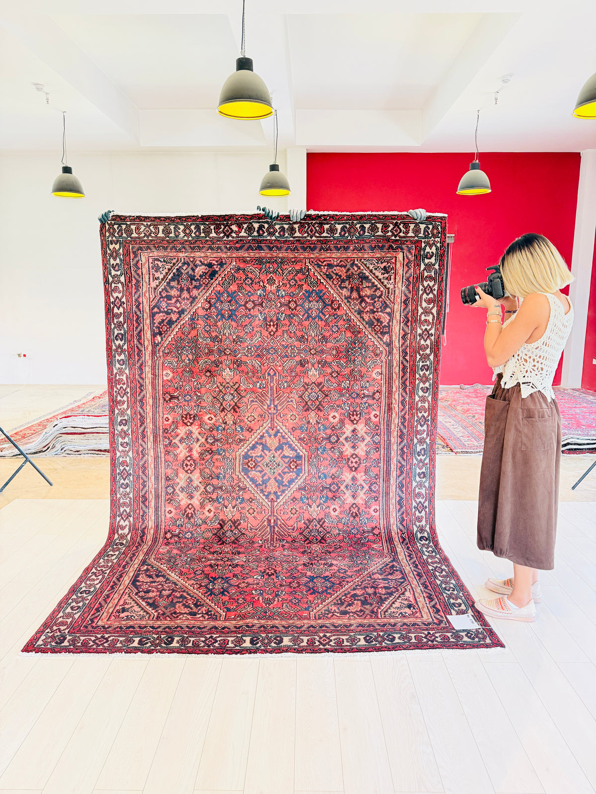 Vintage Red Geometric Rug – 9' 8" x 6' 4" (294 x 193 cm)